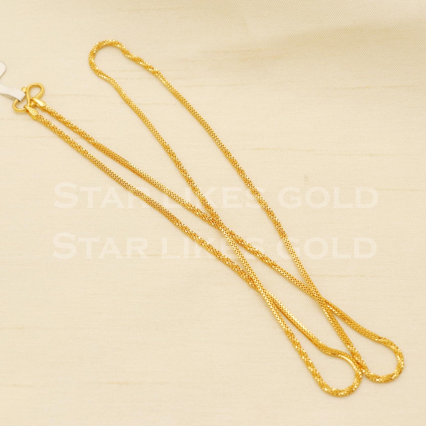 22k Hallmark Gold Sleek Square Mesh Chain for Daily Wear, B1422