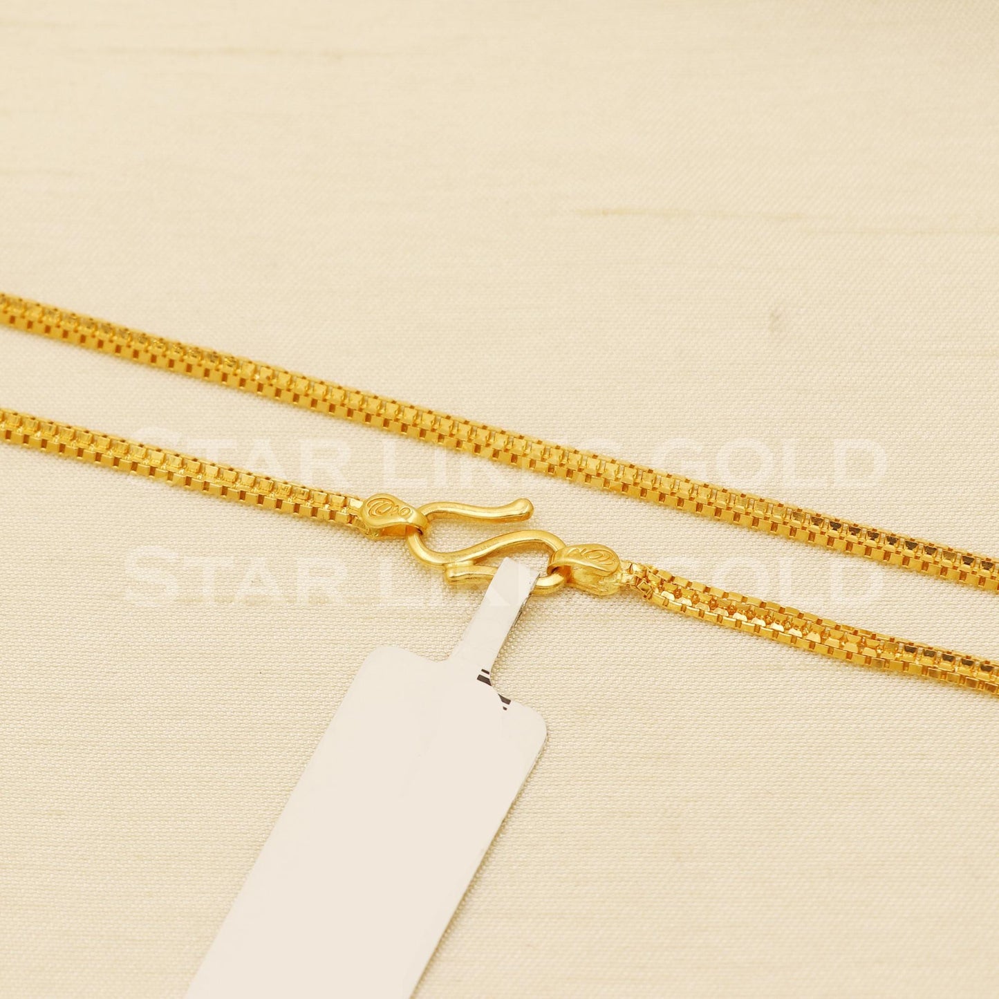 22k Gold Classic Box Chain with Hallmark Certification, B1425