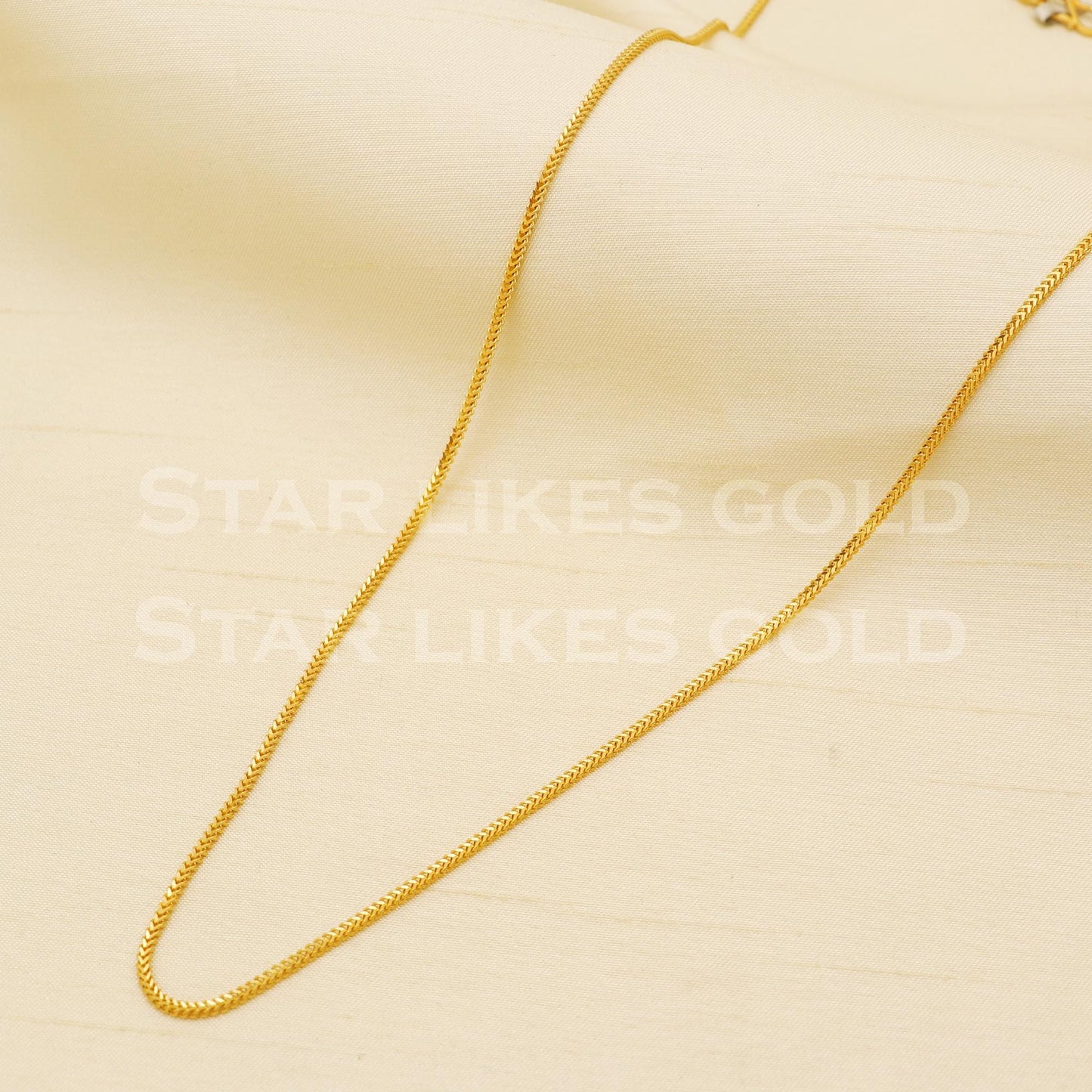 18k Hallmark Gold Classic Sleek Chain for Daily Wear, B1455