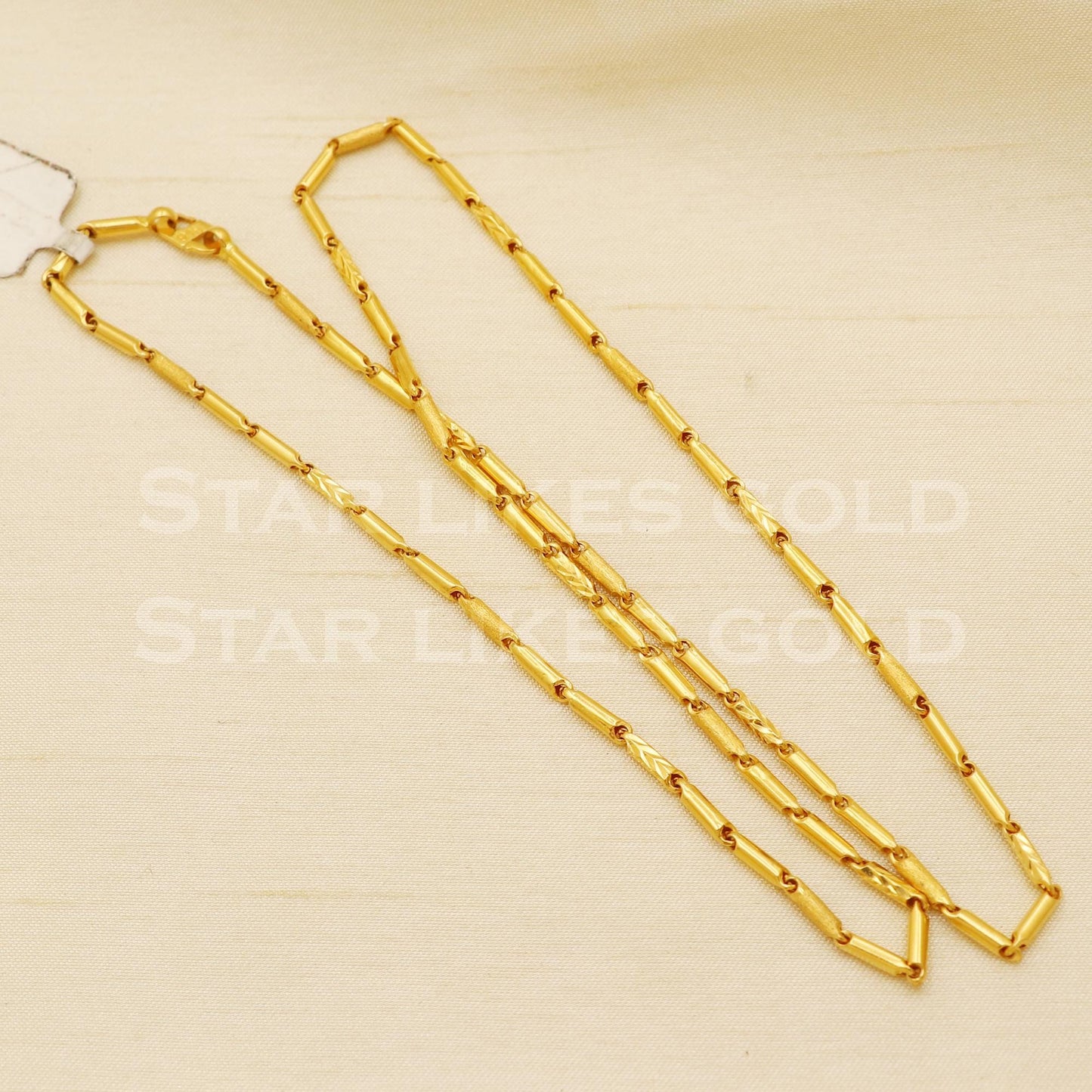 Stunning 18k Hallmark Gold Lightweight Daily Wear Neckpiece, B1456
