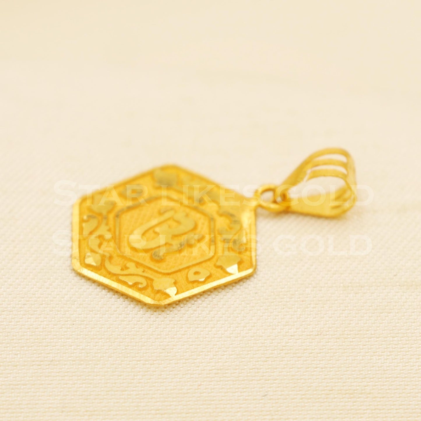 OM 18k Yellow Gold Handmade Zircon Pendant Jewelry, B1484