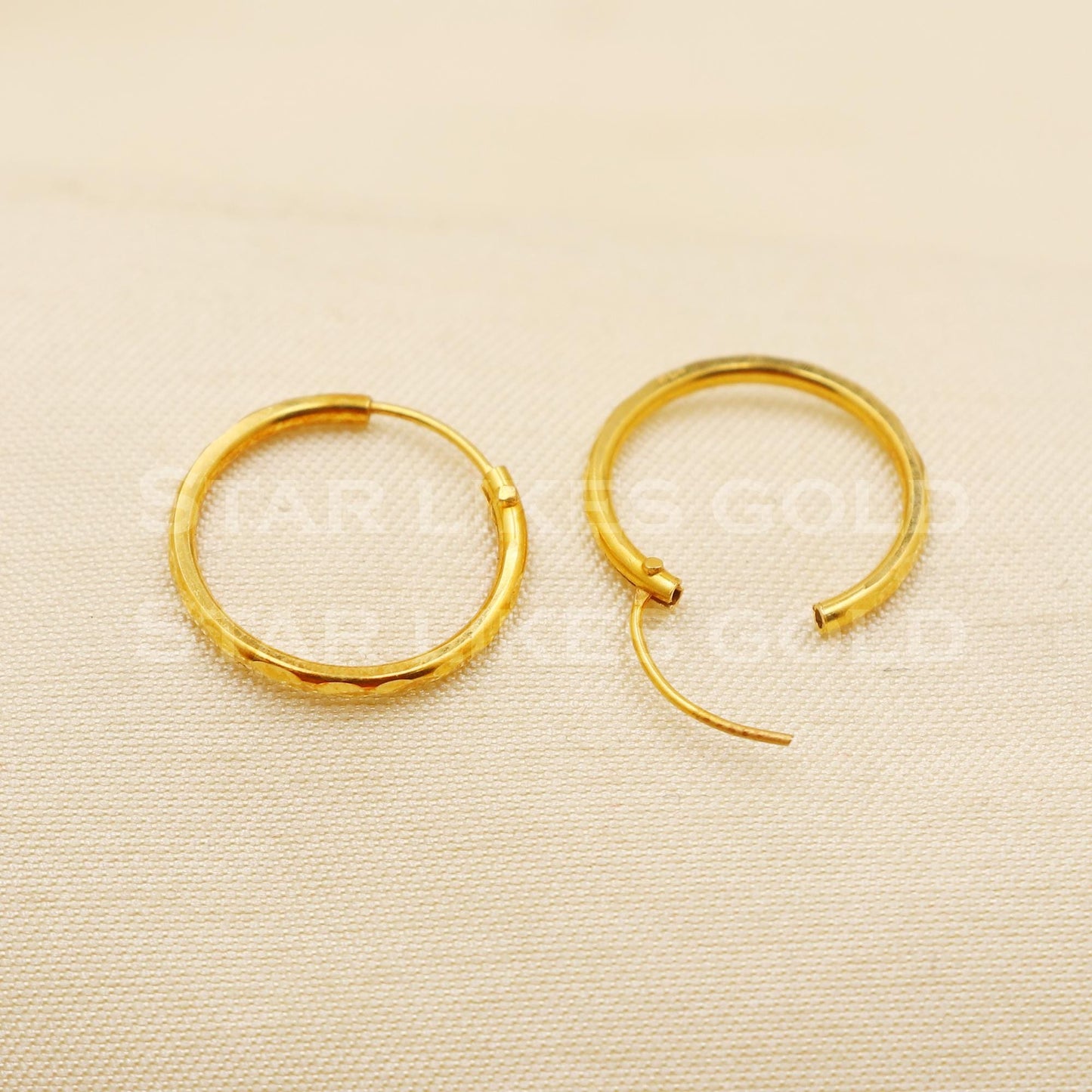 18K Gold Engraved Hoop Earrings | Minimalist High-Polish Jewelry Gift, B1507