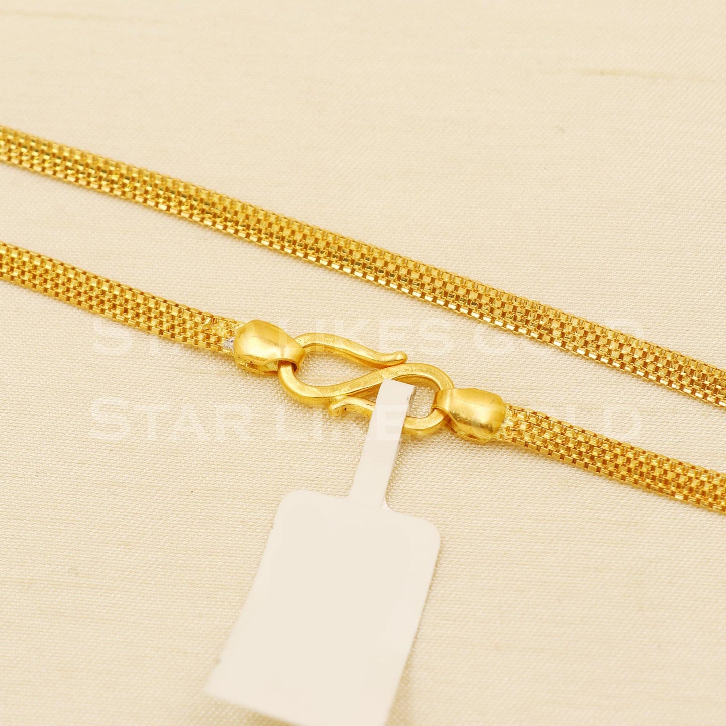 Stylish 22k Hallmark Gold Box Link Chain for Pendant, B1430