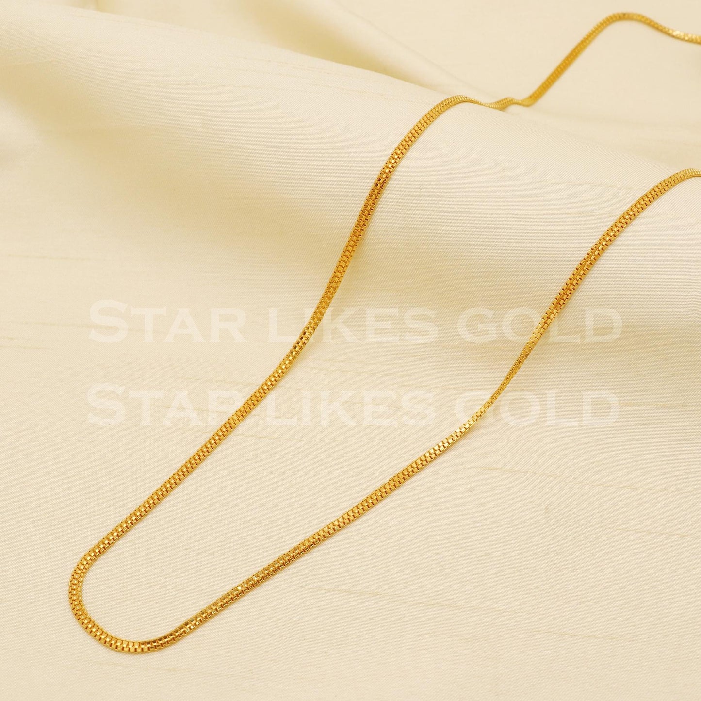 22k Hallmark Gold Sleek Square Mesh Link Chain for Daily Wear, B1431