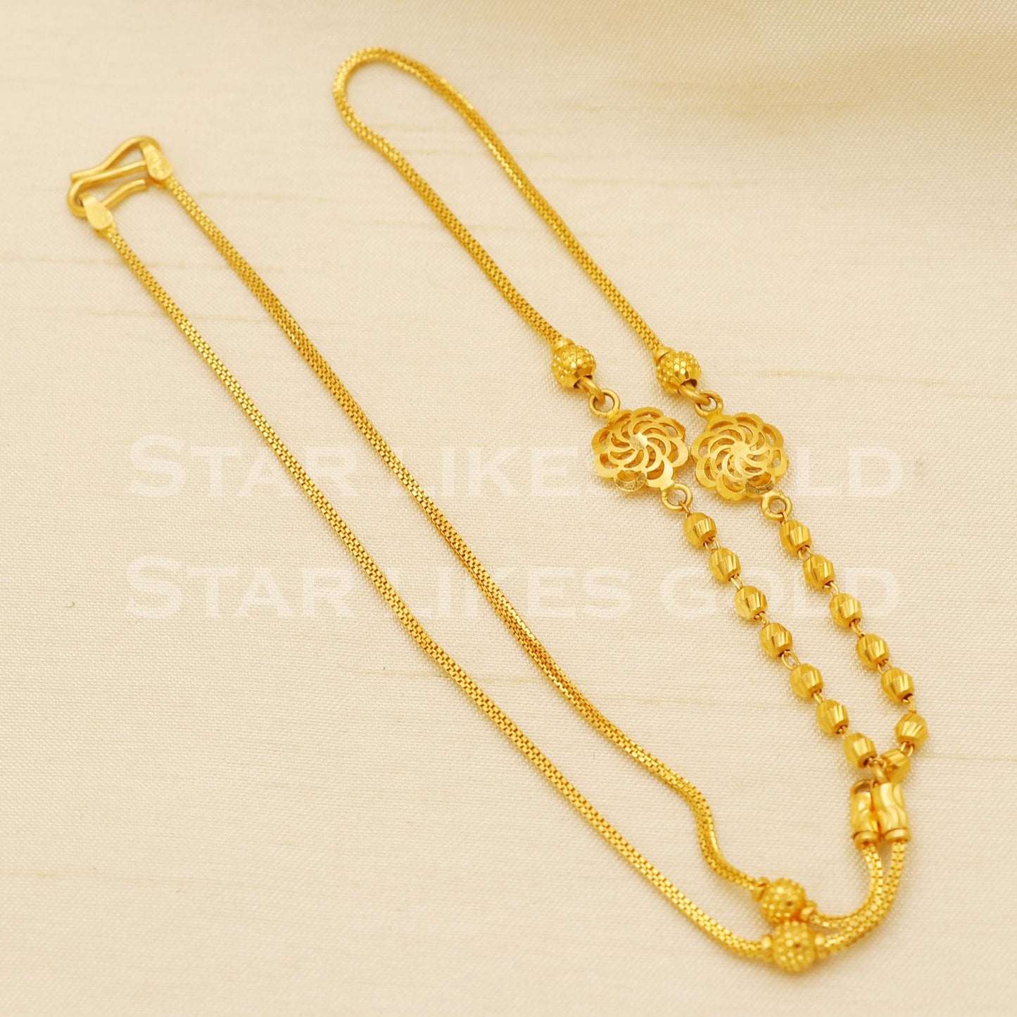 Traditional 18k Hallmark Gold Floral Pattern Daily Wear Chain, B1445