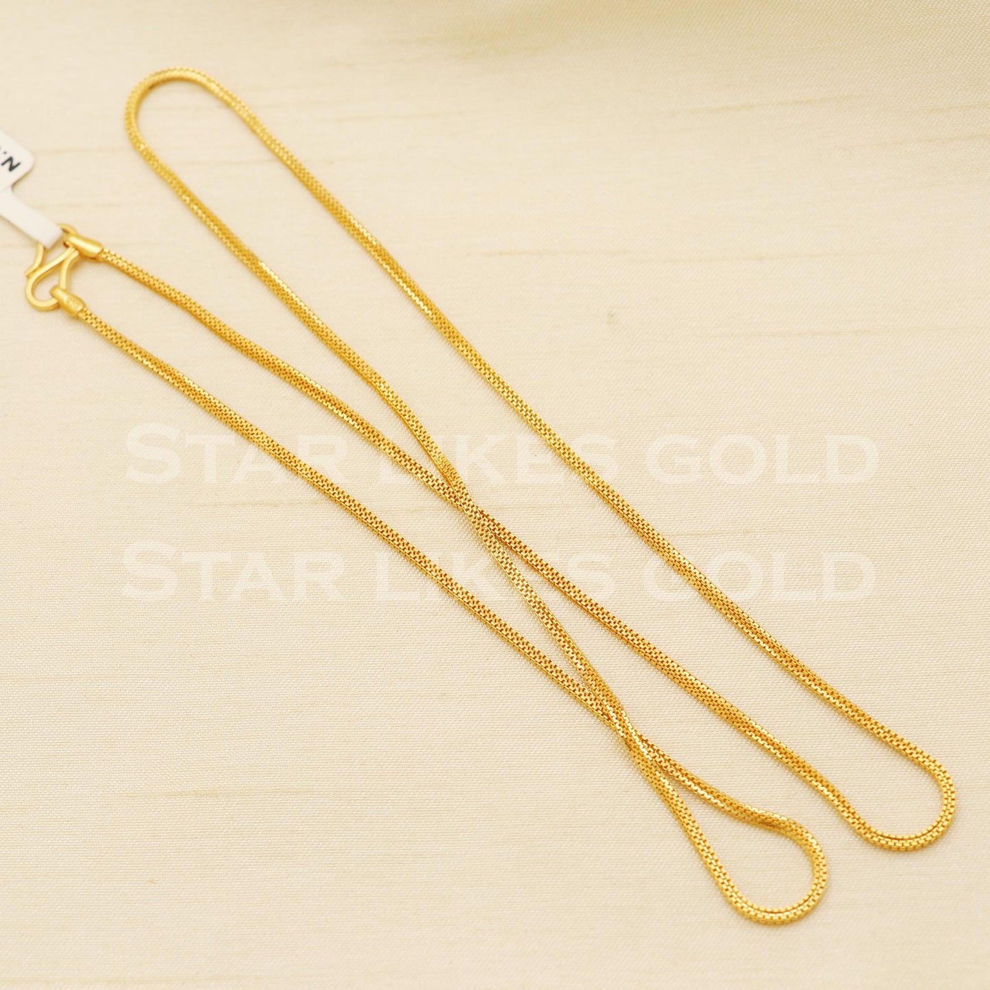 Fancy 18k Hallmark Gold Dainty Textured Ball Neckpiece, B1461