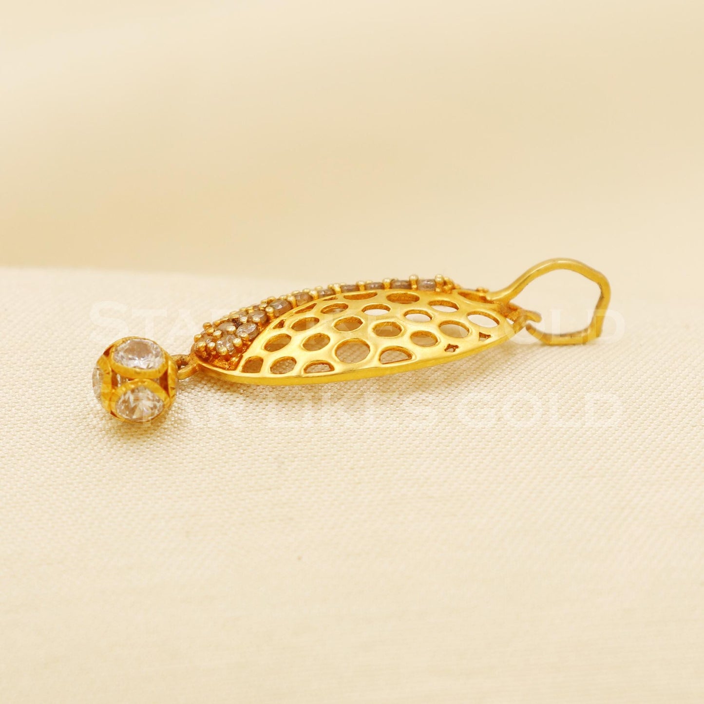 Beautiful 18k Yellow Gold Handmade Zircon Pendant Jewelry, B1472