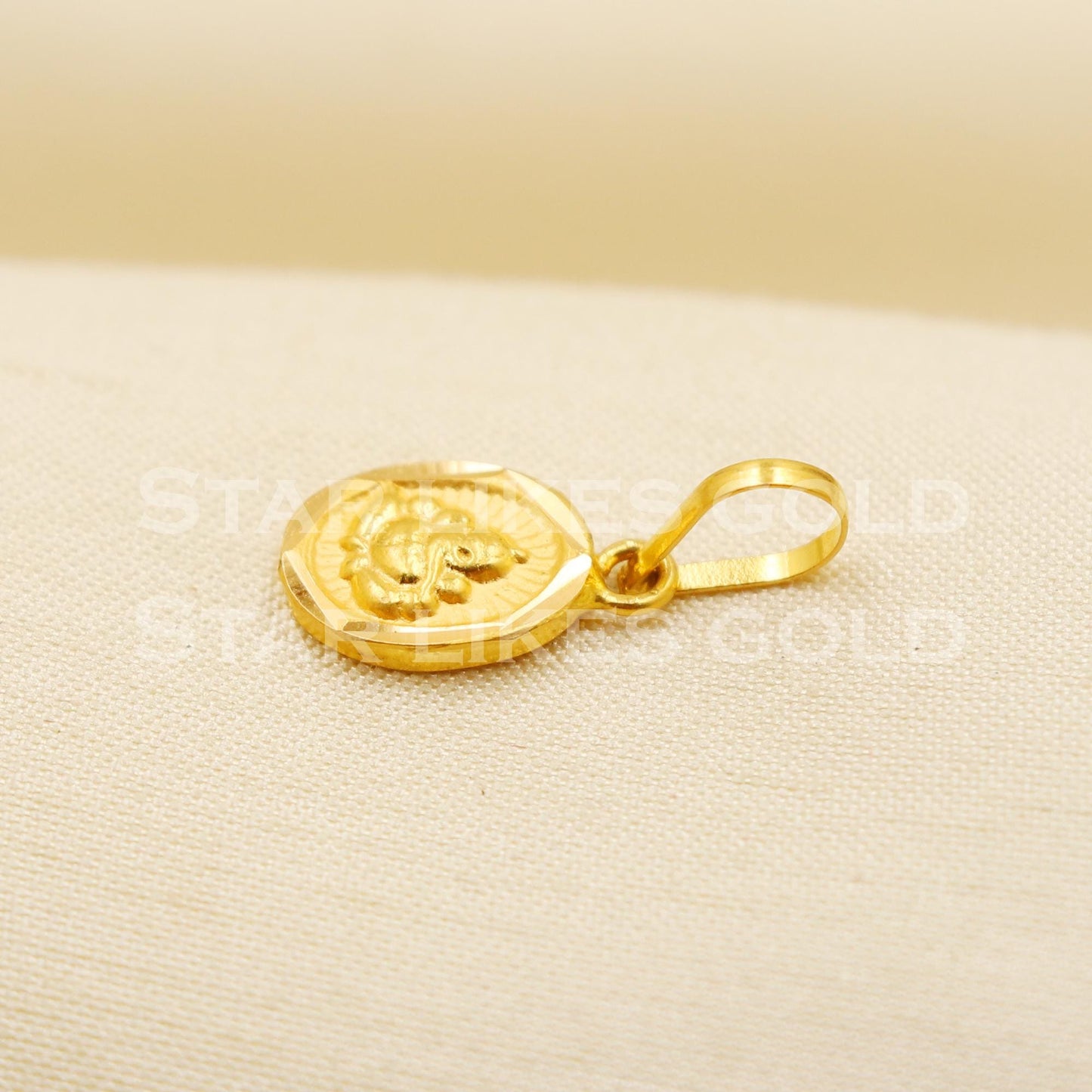 Ganehsji 22k Yellow Gold Handmade Charms Pendant light weight Jewelry, PR1209