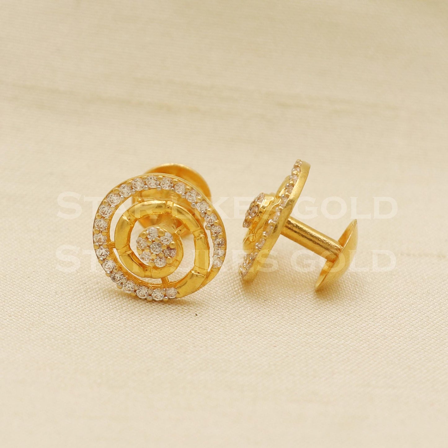 Modern Hallmark 22k Gold Leaf Motif Studs for Daily & Office Wear, PR1140