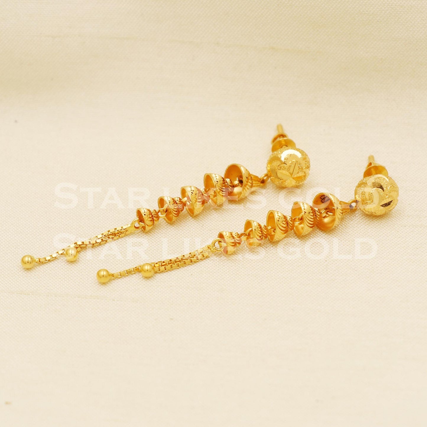 Stunning 22k 22 karat gold dangle earrings, PR1295