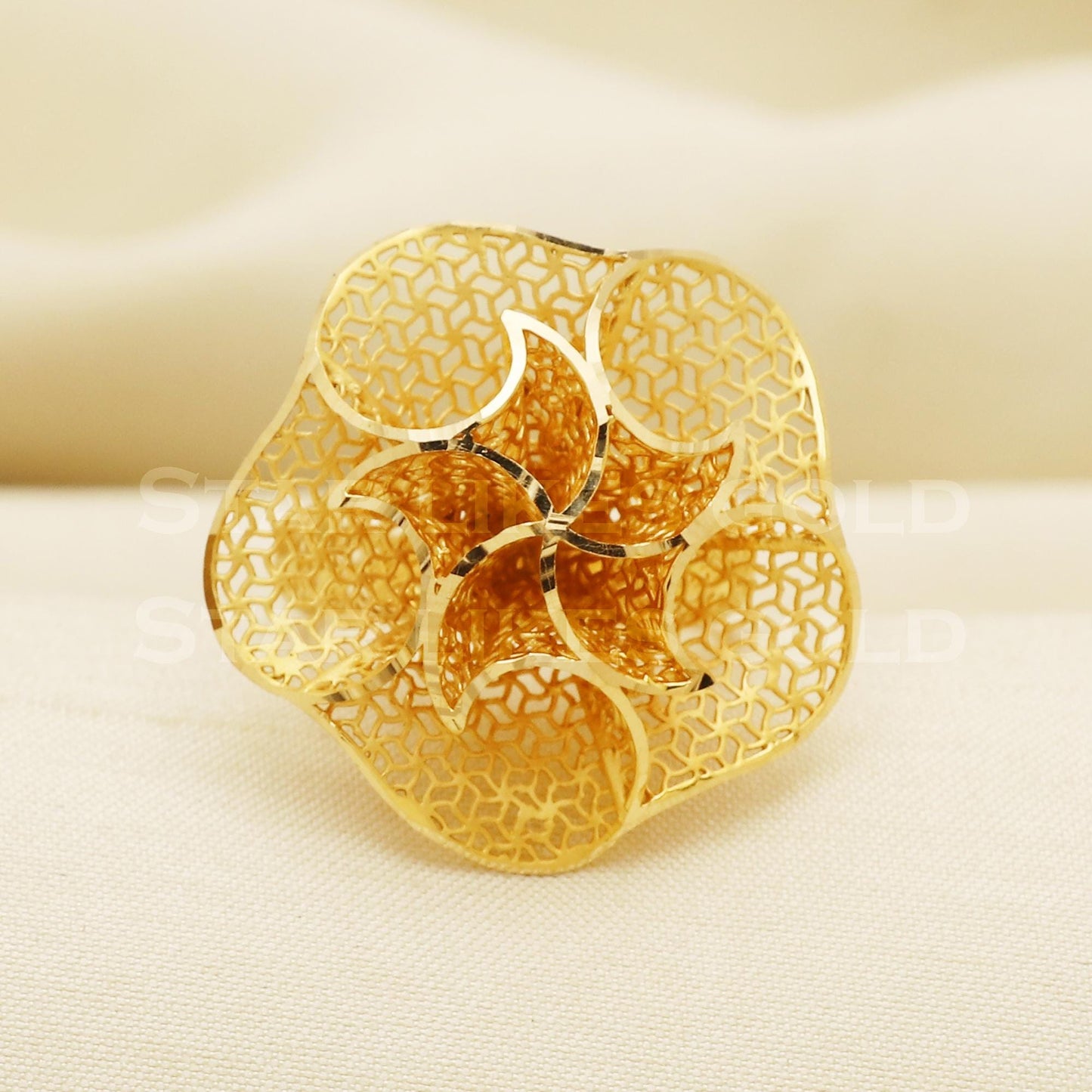 Exquisite 18k Solid Gold Royal Floral Filigree Statement Ring, PR1036