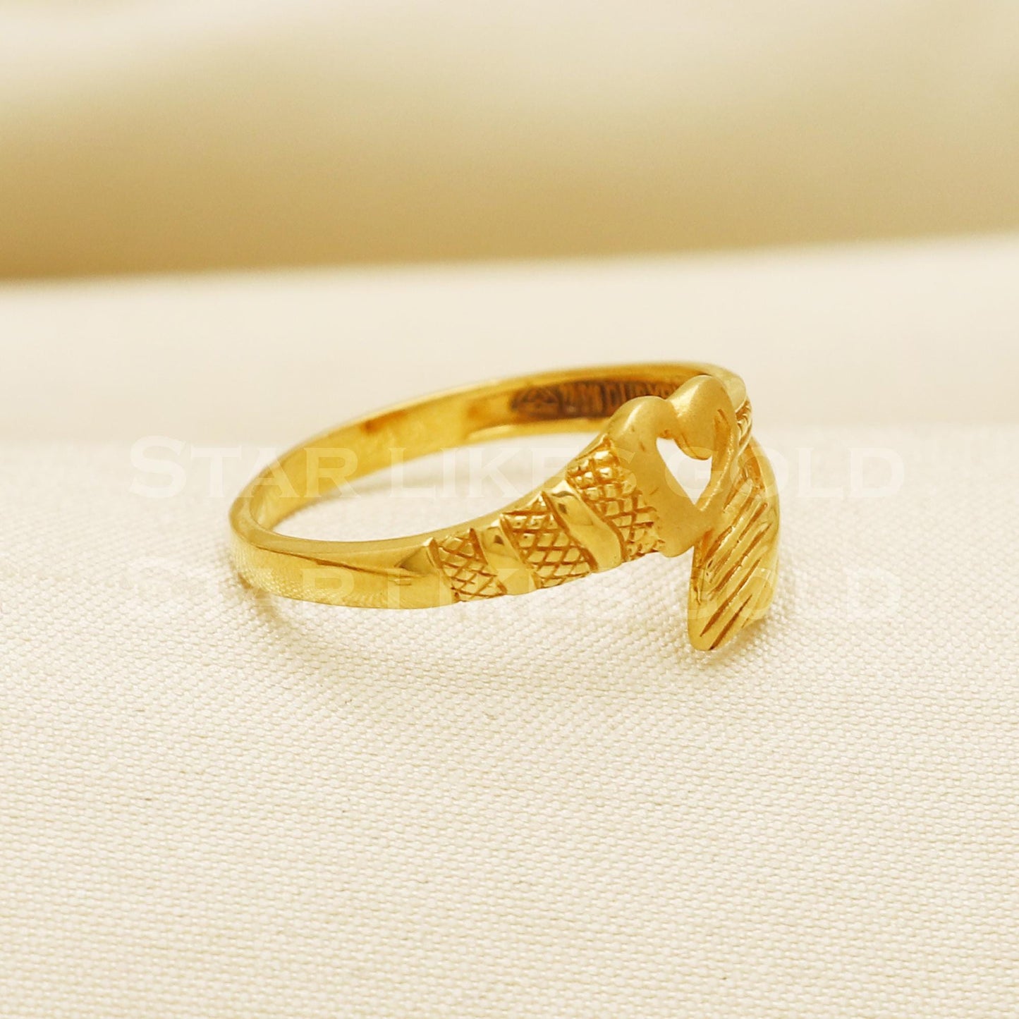 22K Gold Romantic Heart & Leaf Ring | Elegant Nature-Inspired Jewelry, PR1050