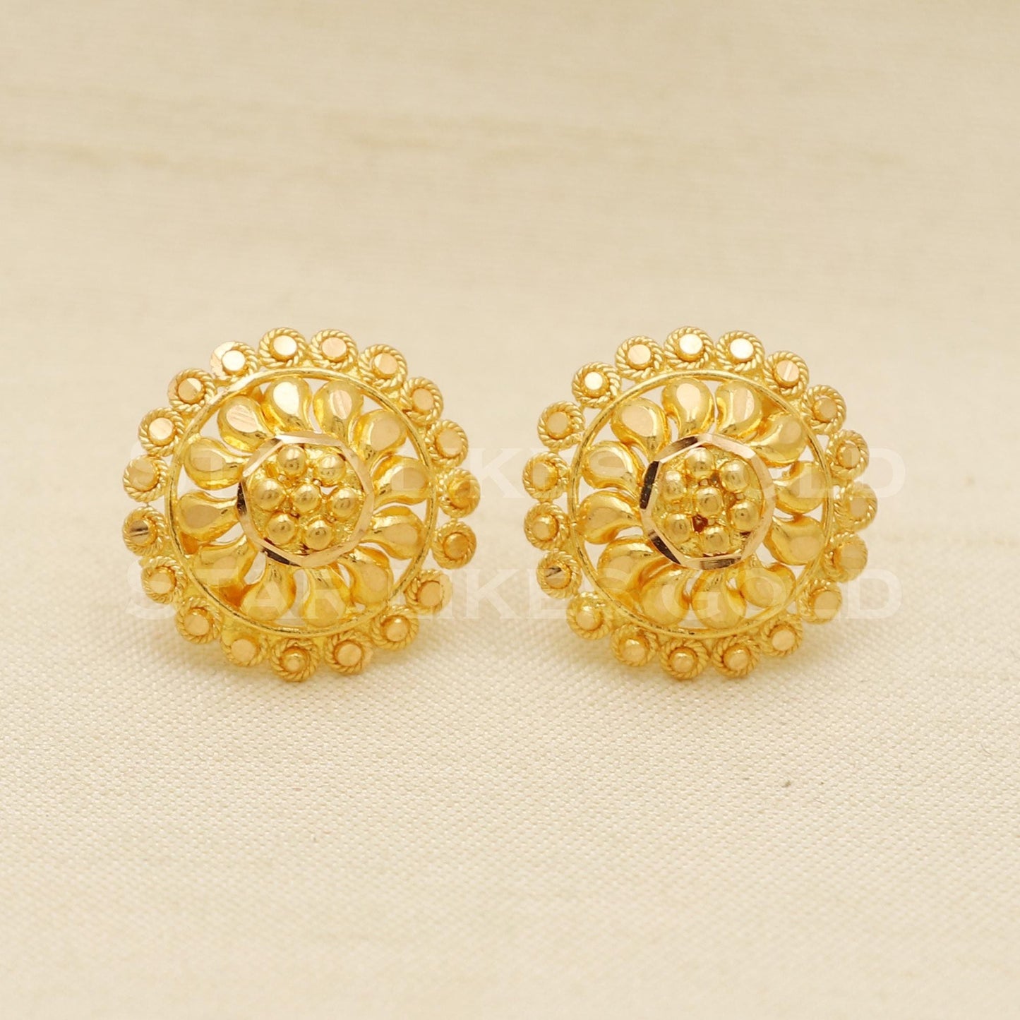 Stunning 22k 22 karat gold stud earrings jewelry, PR1138