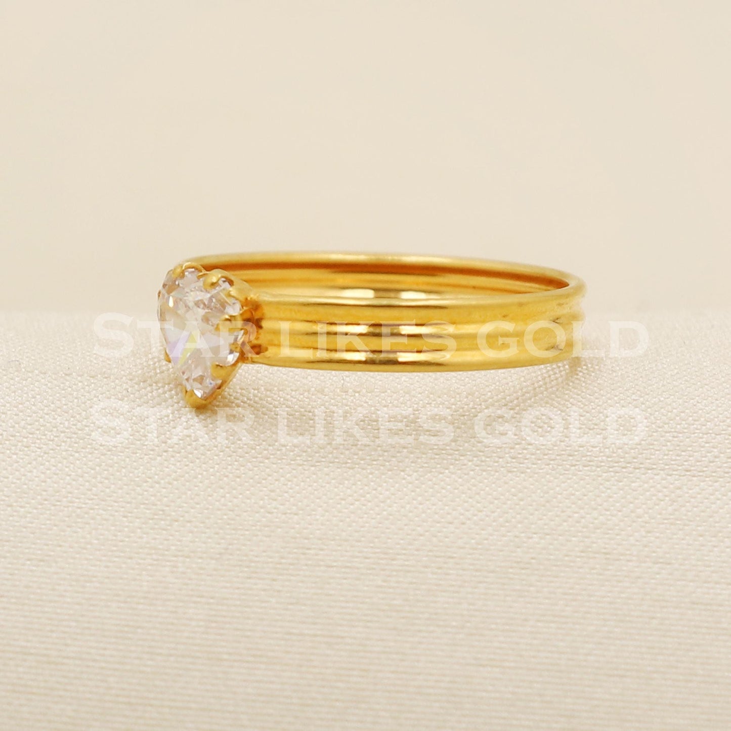 Stunning Zircon 18 karat 18k Gold Indian Ring Handmade Jewelry, B1578