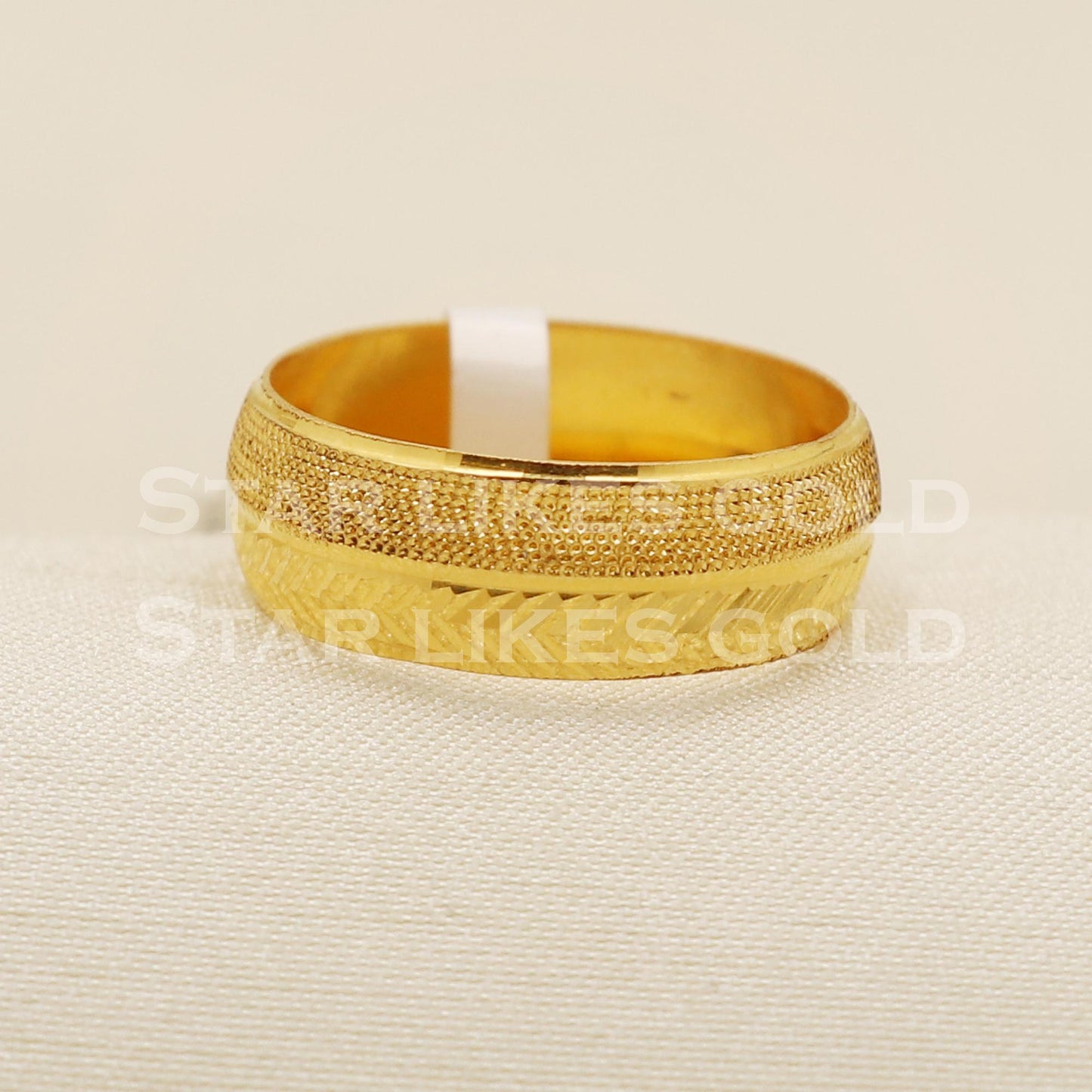 22K Gold Dual-Texture Band Ring | Elegant 916 Gold Beaded & Chevron Design, B1583