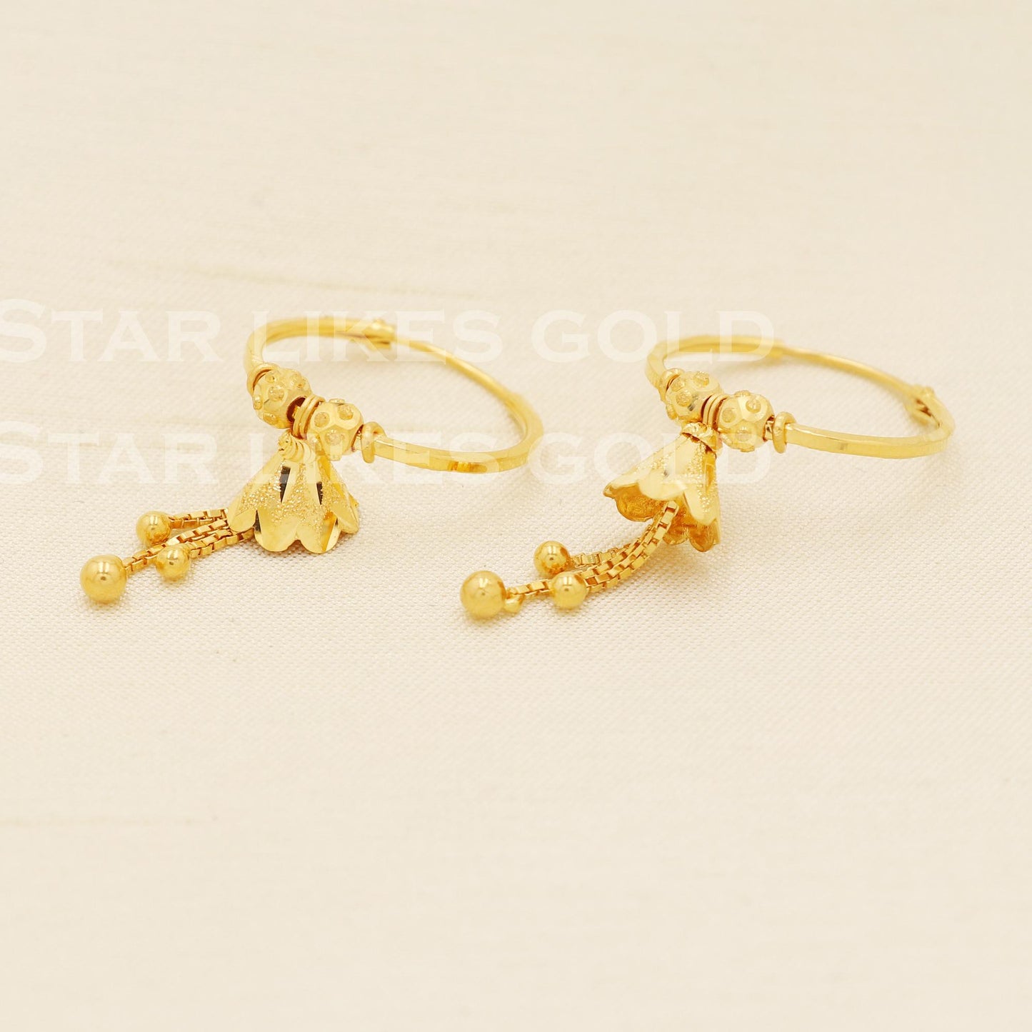 Elegant 18k Gold Bali with Textured Beads & Hanging Chain Charms - Hallmark, B1610