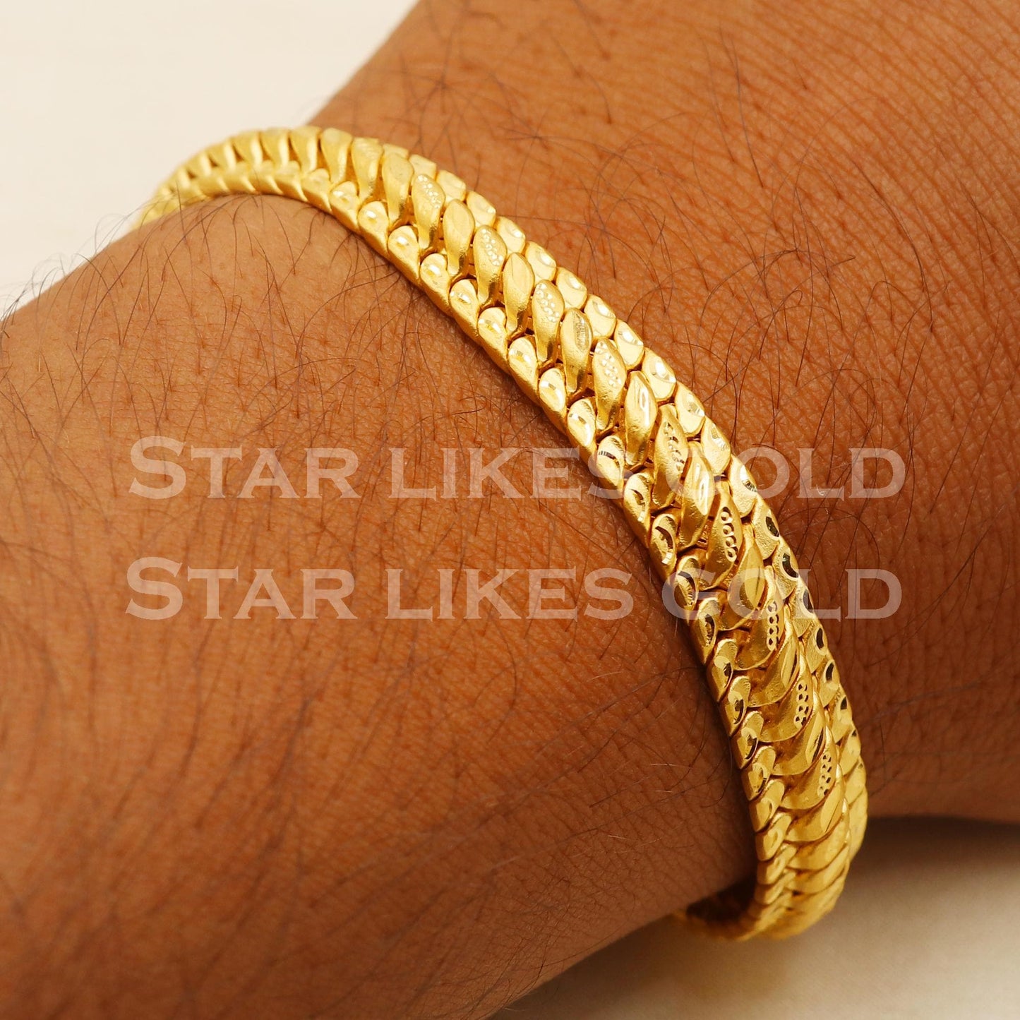 22K 22 Karat Gold Heavy Cuban Link Mens Bracelet, B1619