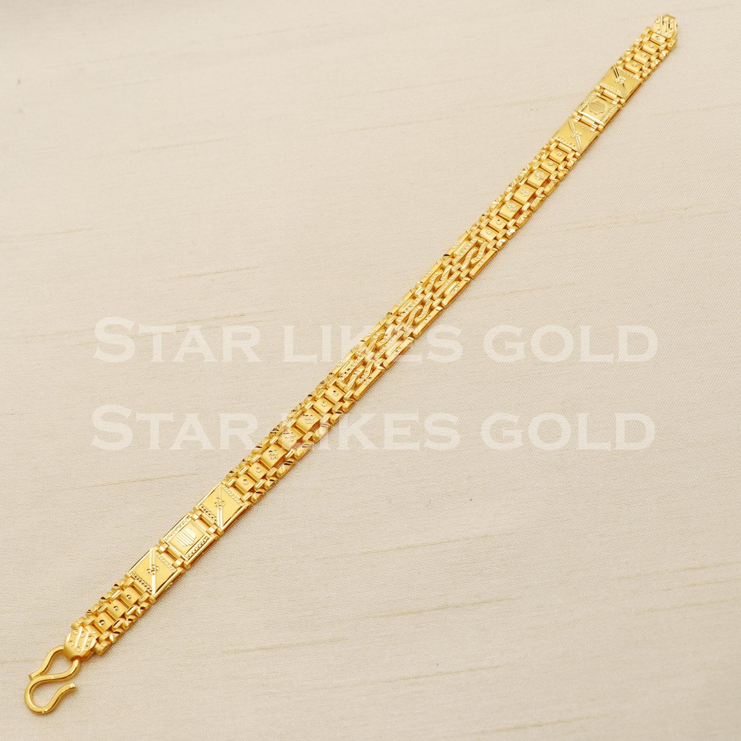 Premium 22K Hallmark Gold Textured Broad Link Bracelet, B1624
