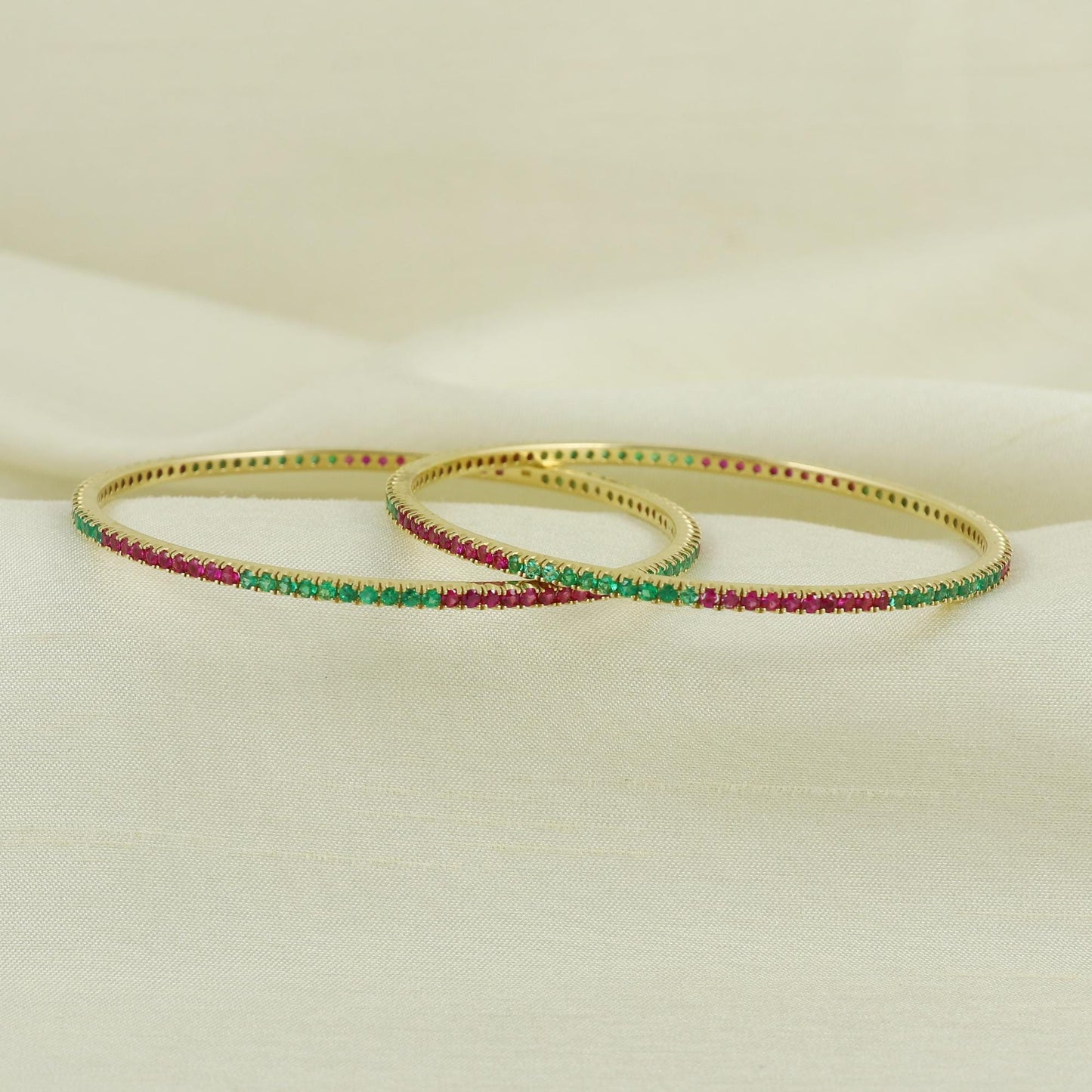 emerald sapphire 18 karat 18k gold bangle bracelet jewelry, AN19