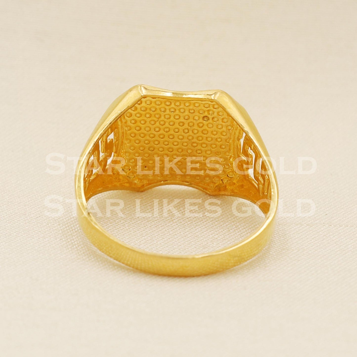om - 22 karat 22k Gold Indian Ring Handmade Jewelry, B1595