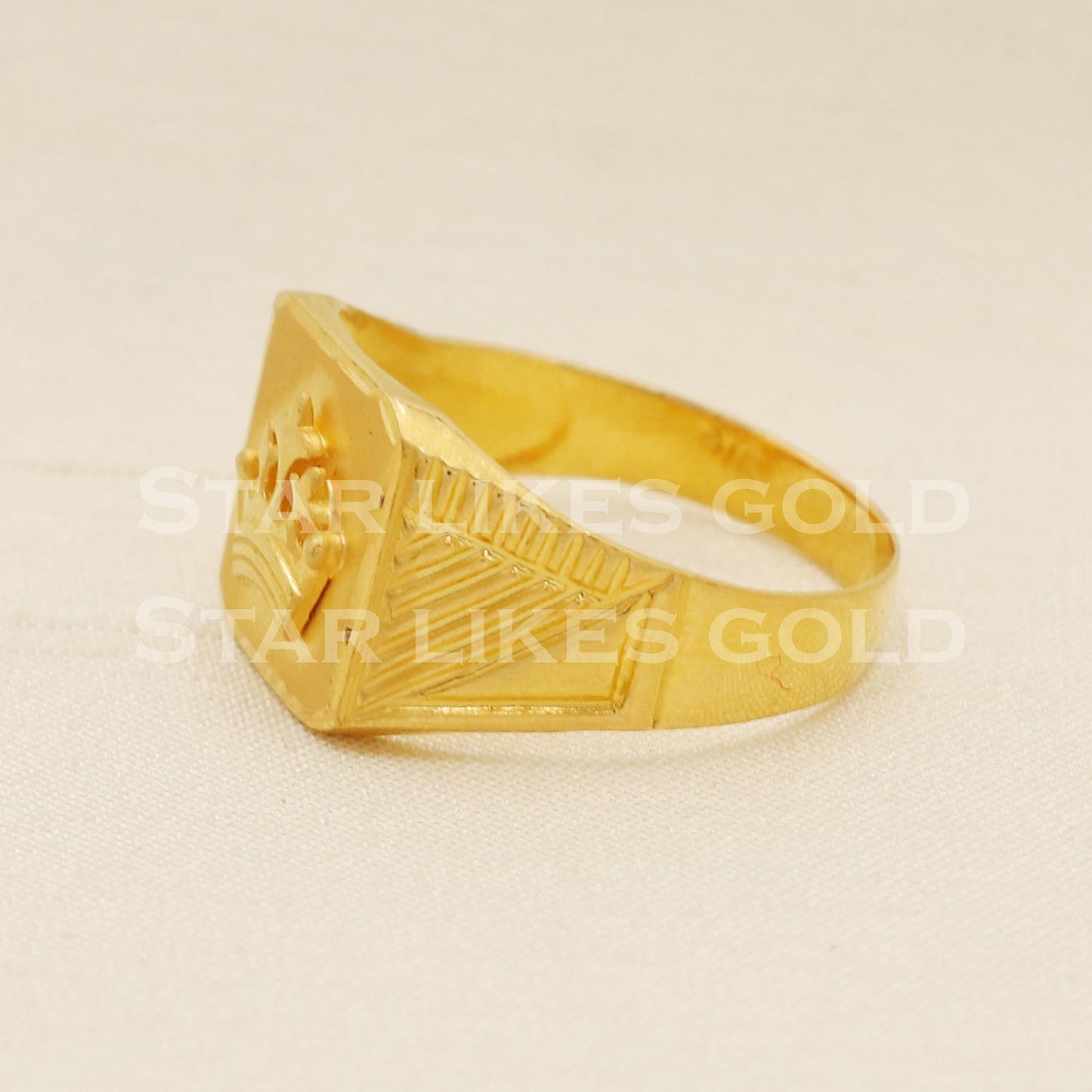 CROWN - 22 karat 22k Gold Indian Ring Handmade Jewelry, B1598