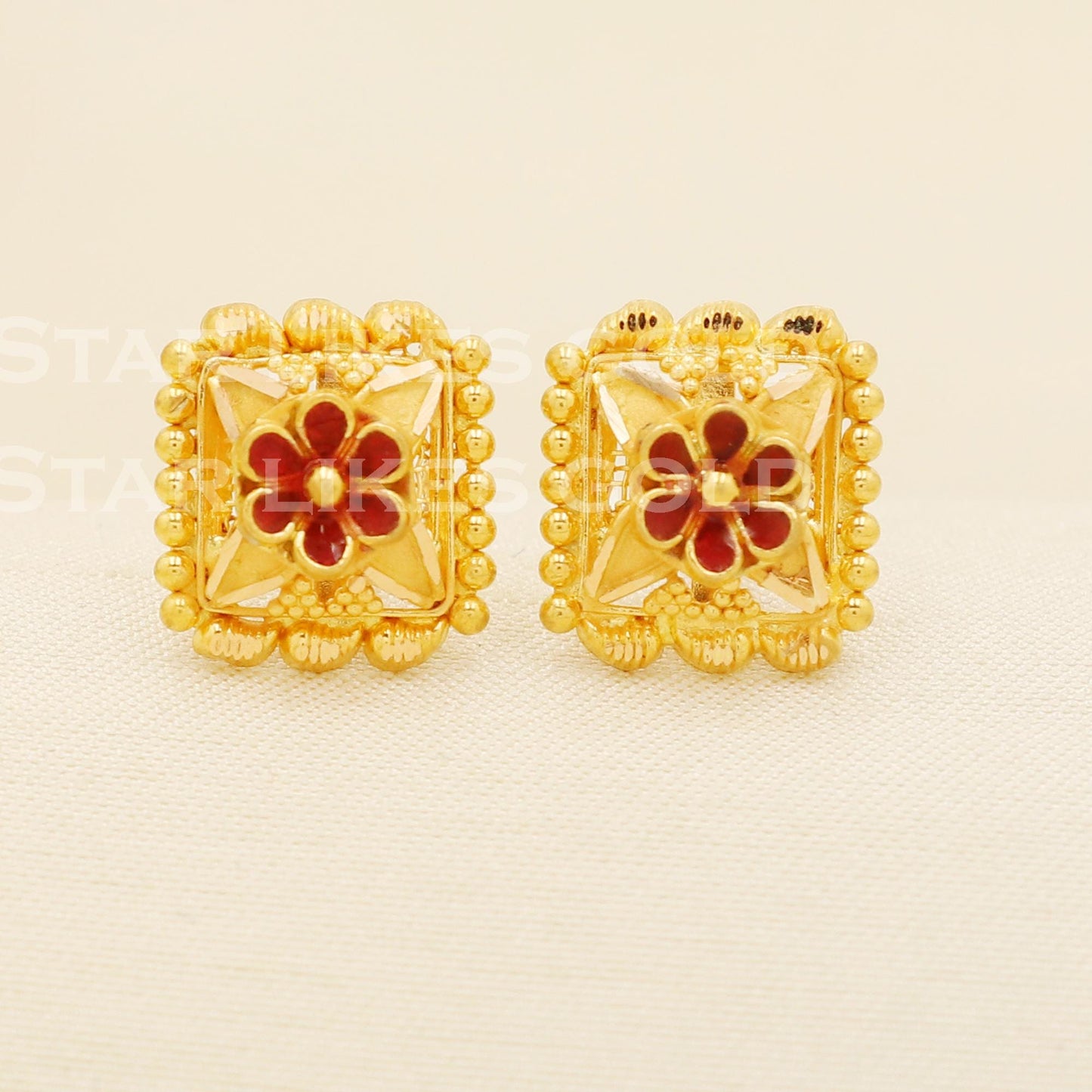 Hallmark 22k Gold Traditional Meenakari Stud Earrings with Red Enamel, B1609