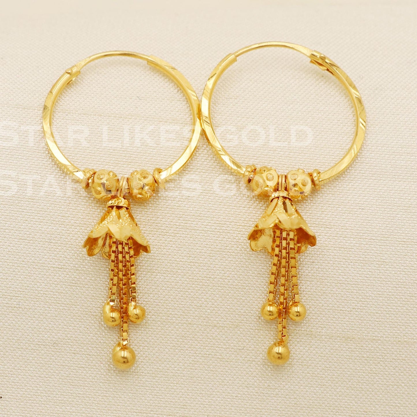 Elegant 18k Gold Bali with Textured Beads & Hanging Chain Charms - Hallmark, B1610