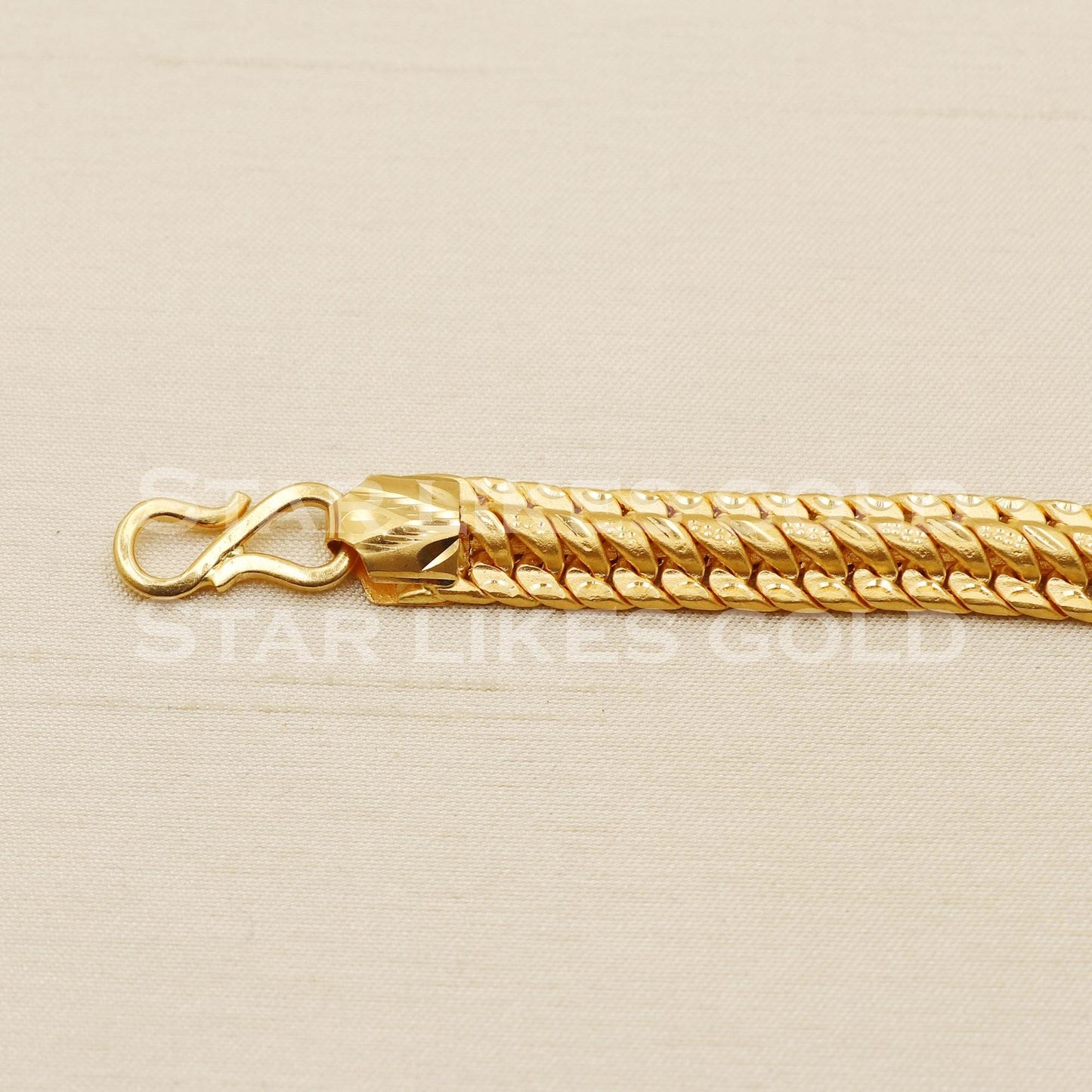 22K 22 Karat Gold Heavy Cuban Link Mens Bracelet, B1619
