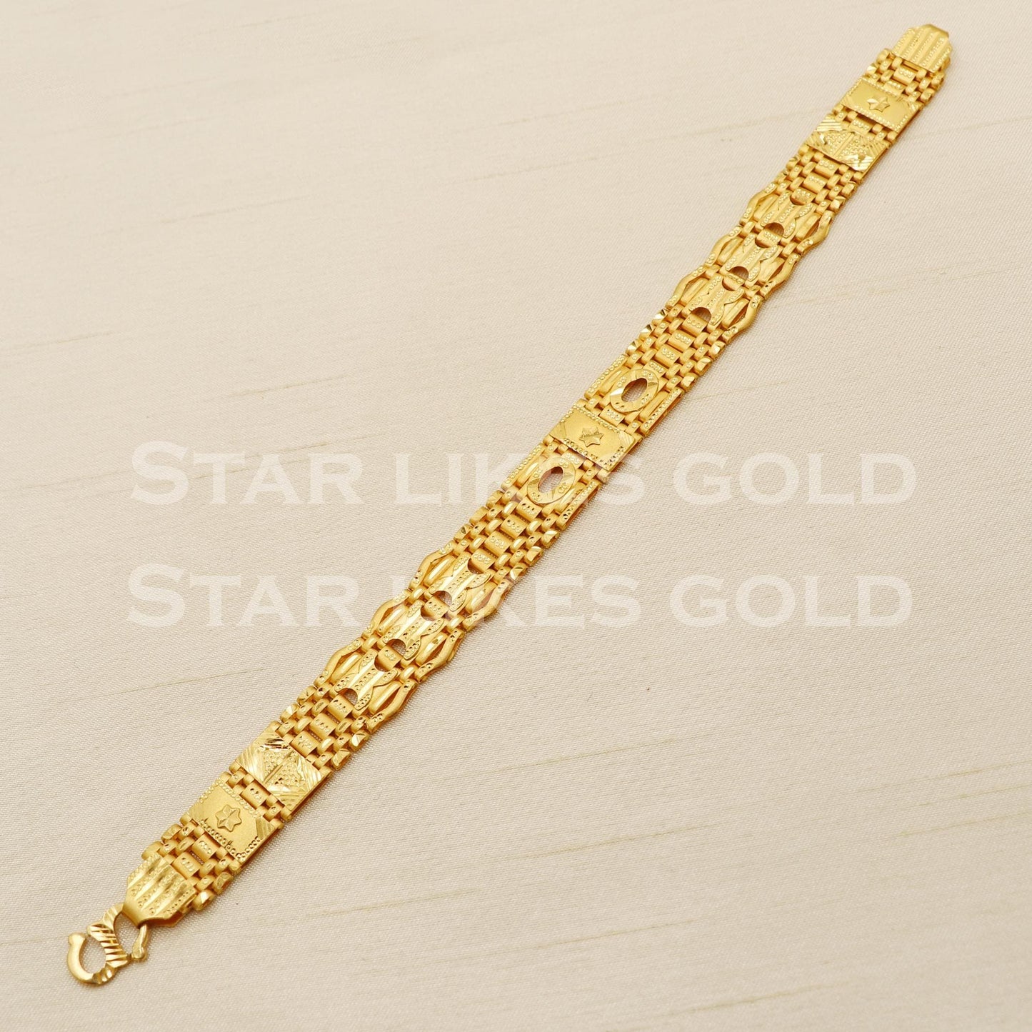 Elegant 22K Gold Hallmark Broad Rolex Link Men's Bracelet, B1622