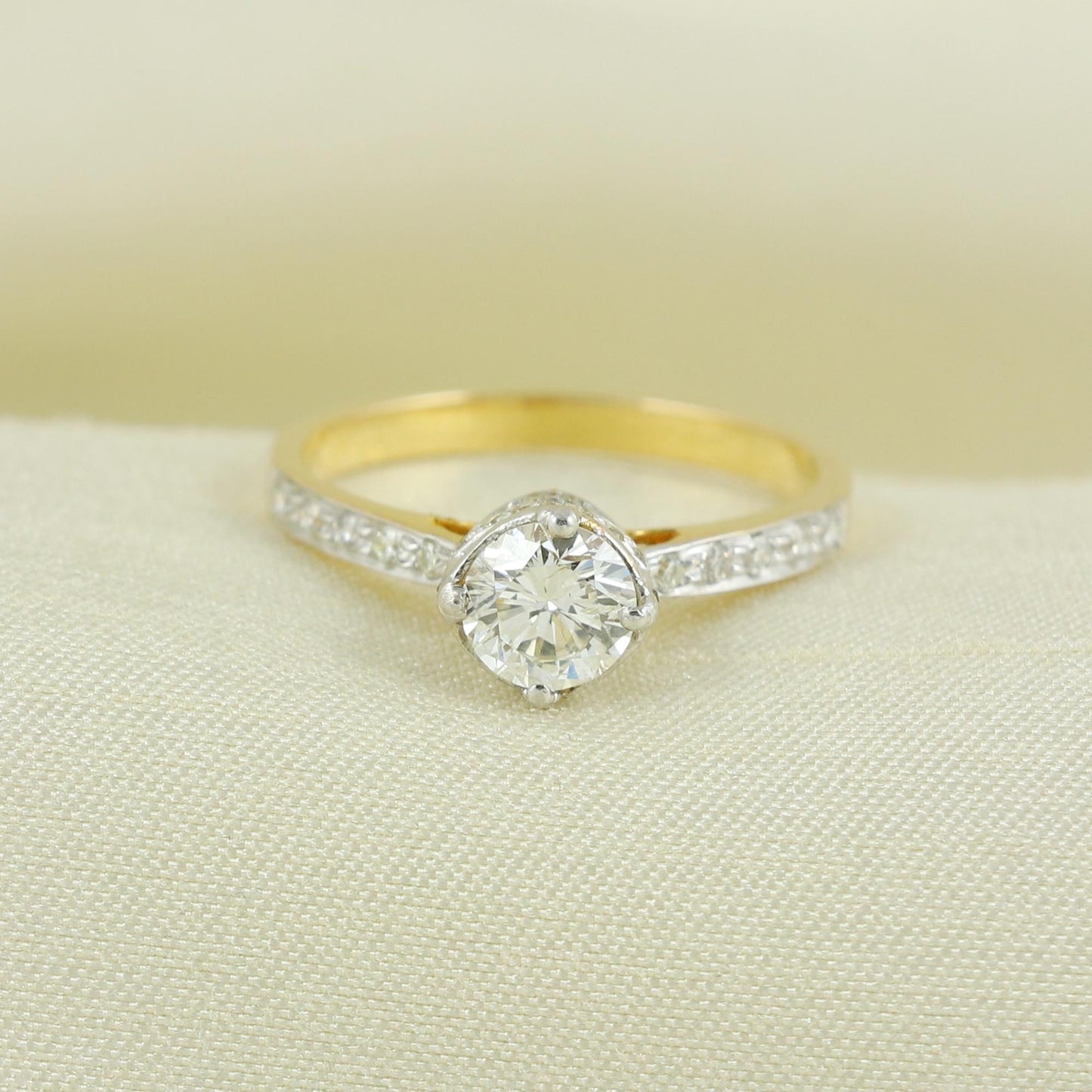 Natural Diamond Ring in 18k Gold from India, Real Gold Ring, Handmade Gold Ring Jewelry, AN16