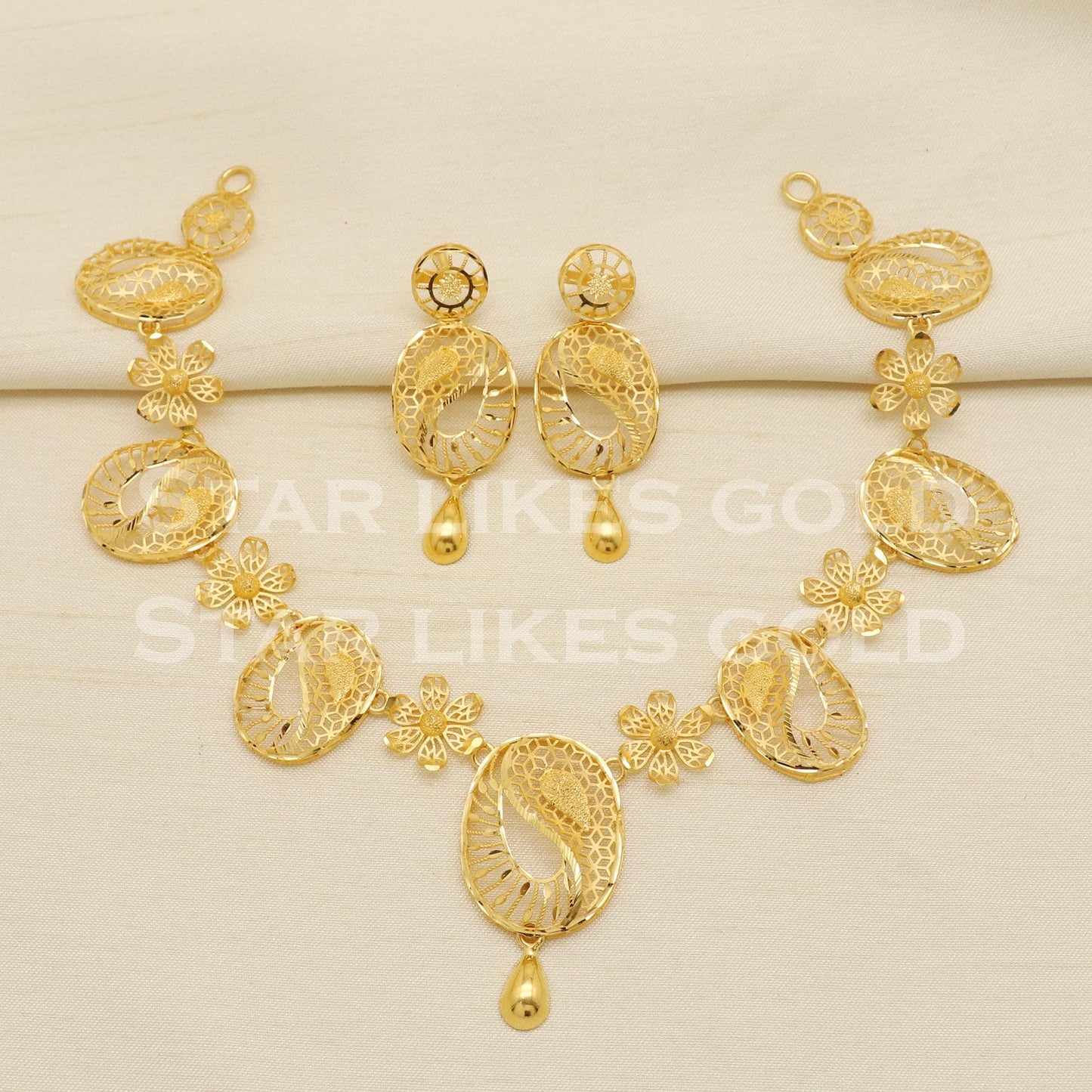 Designer 22KT 22 Karat GOLD NECKLACE Filigree Jewelry, Indian jewelry,  PR1424