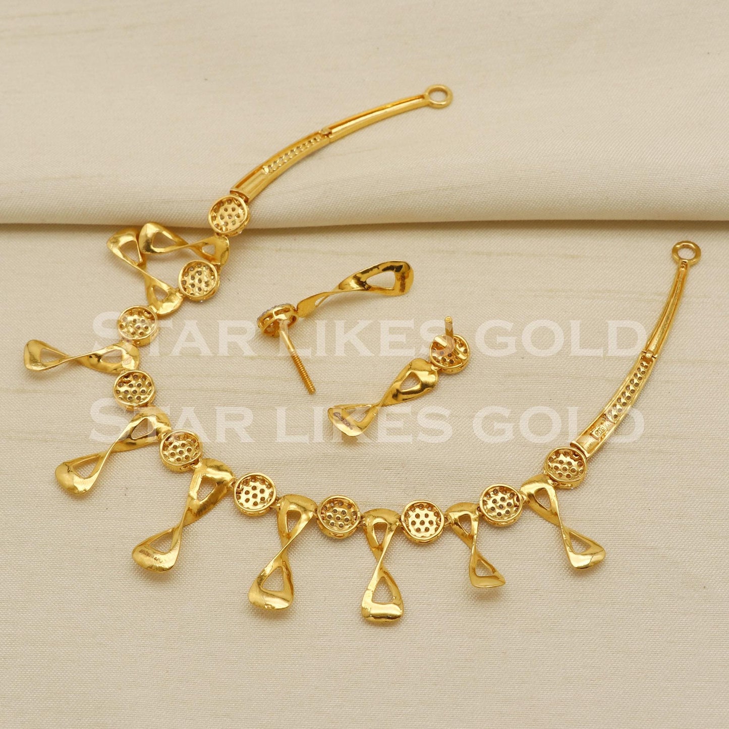 Designer 22KT 22 Karat GOLD NECKLACE Zircons Jewelry, Indian jewelry, Perfect Gift for Loved Ones, PR1429