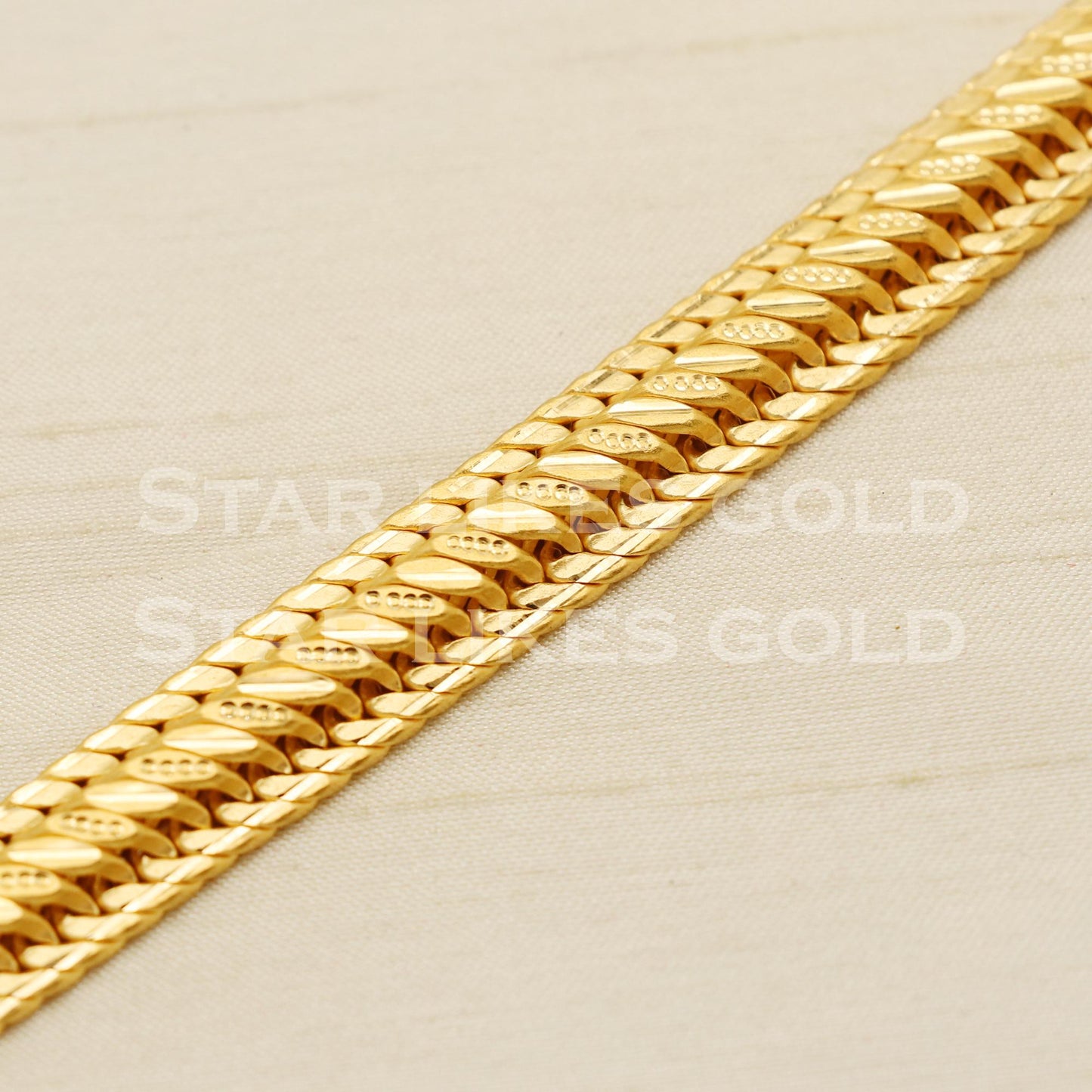 Modern 22K Gold Hallmark Crafted Men's Jewelry Bracelet, PR1446