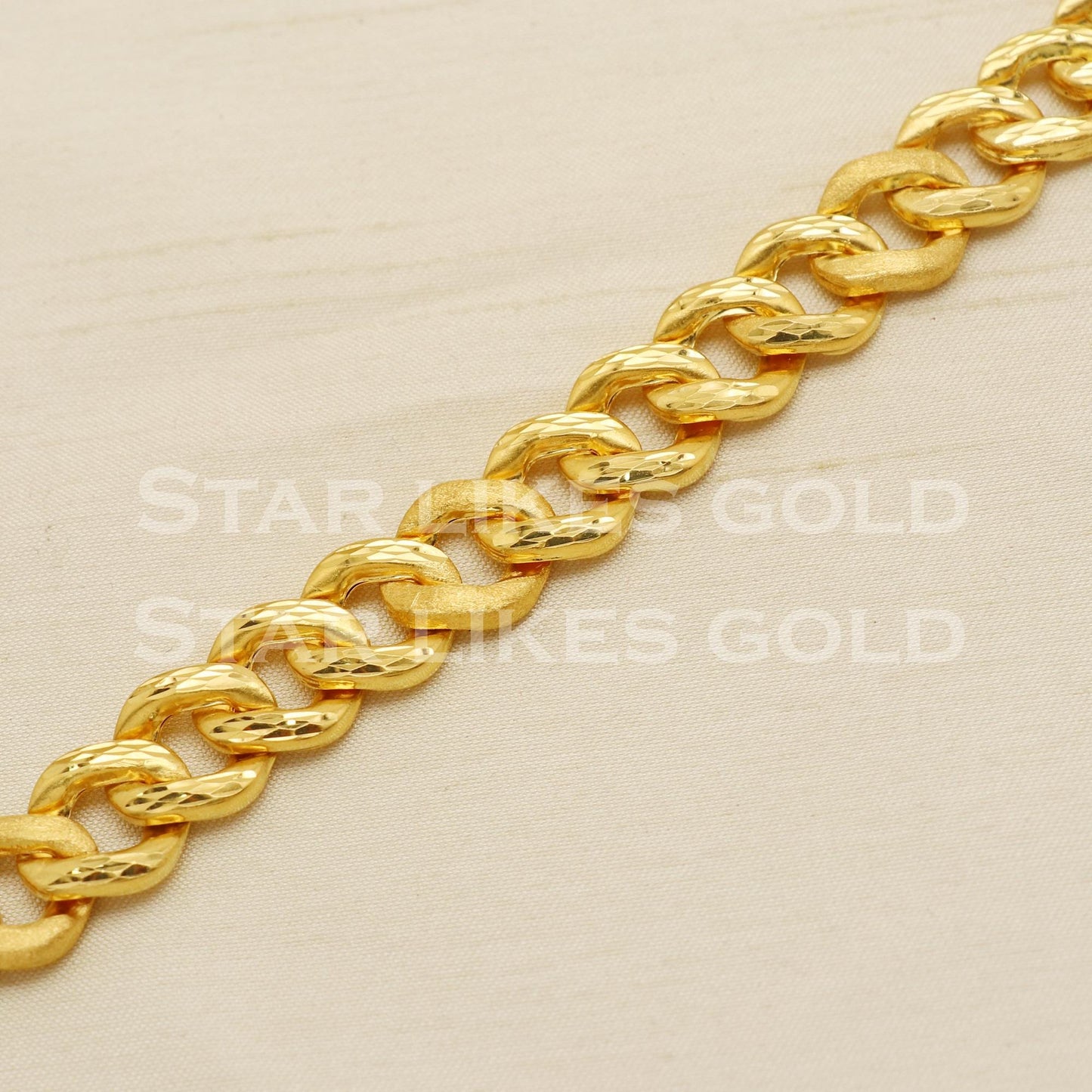Men's Hallmark 22k Gold Heavy Curb Chain Bracelet – Stunning Craftsmanship, PR1452
