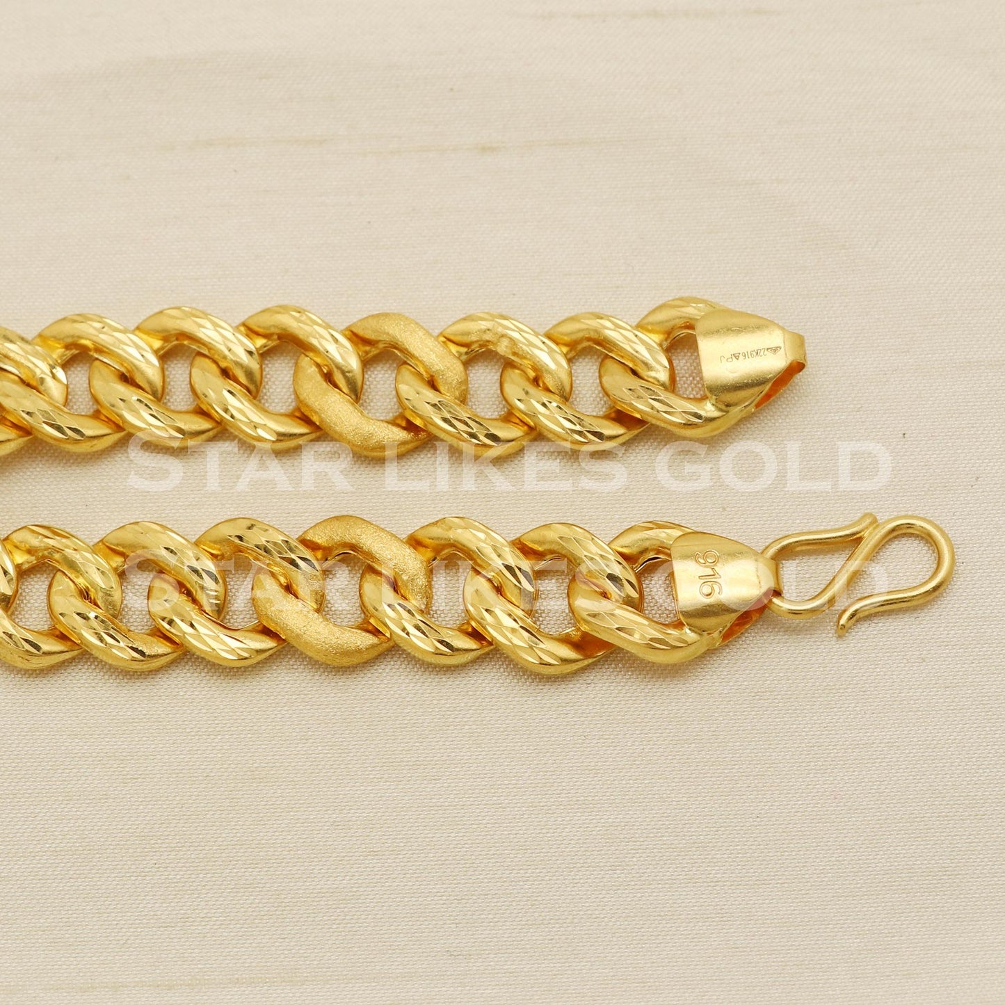 Men's Hallmark 22k Gold Heavy Curb Chain Bracelet – Stunning Craftsmanship, PR1452