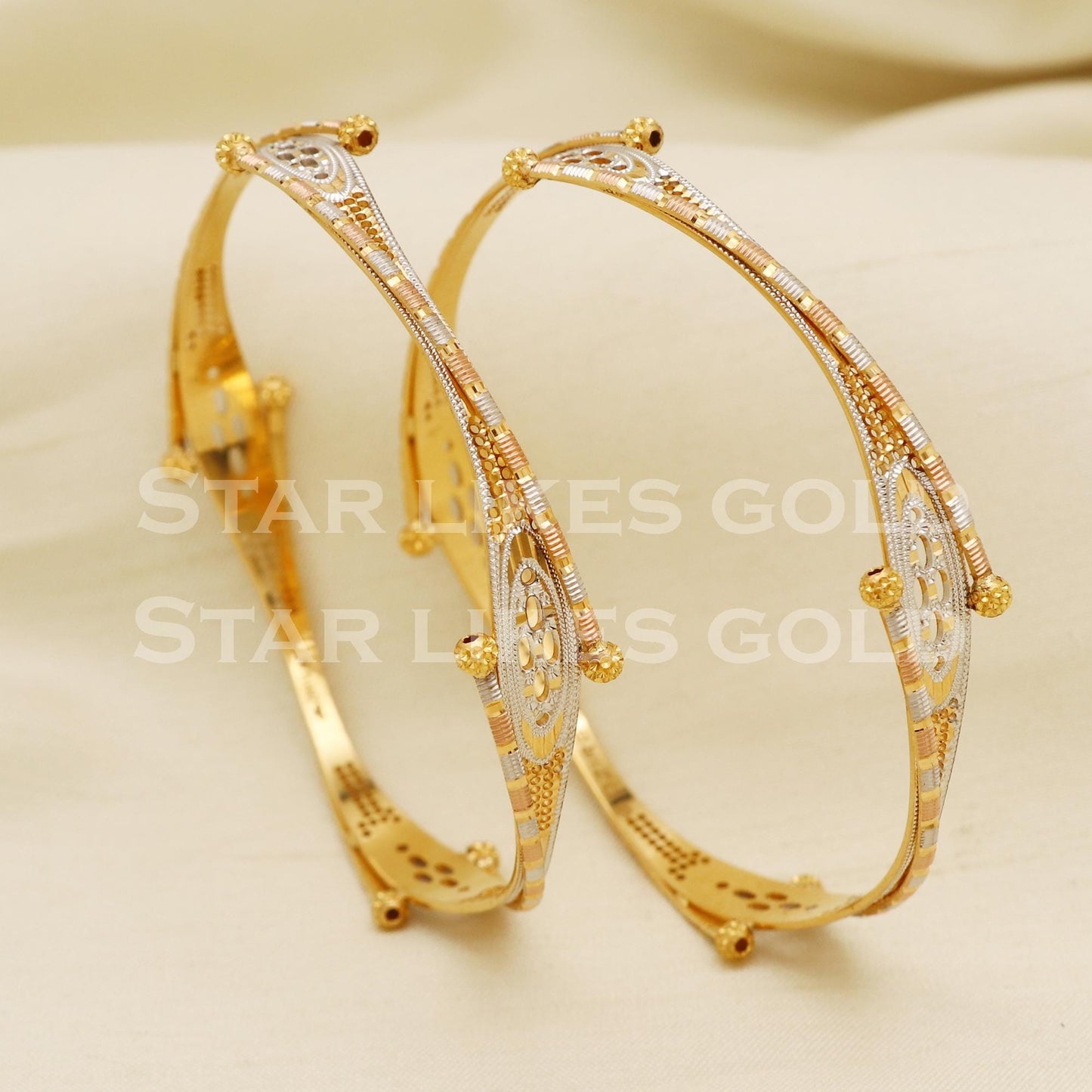 22K 22 Karat Gold Two Tone Floral Cutwork Designer Bangle, PR1479