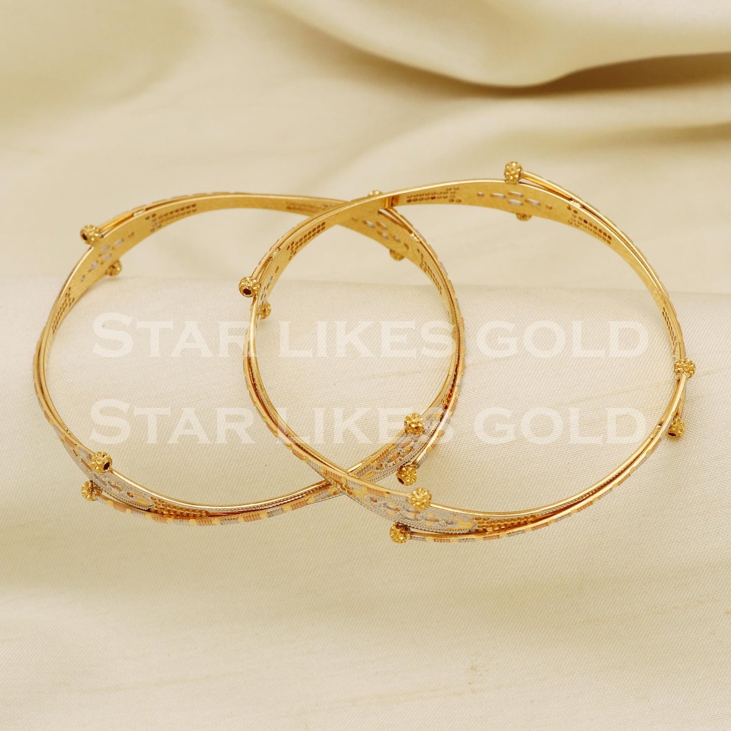 22K 22 Karat Gold Two Tone Floral Cutwork Designer Bangle, PR1479