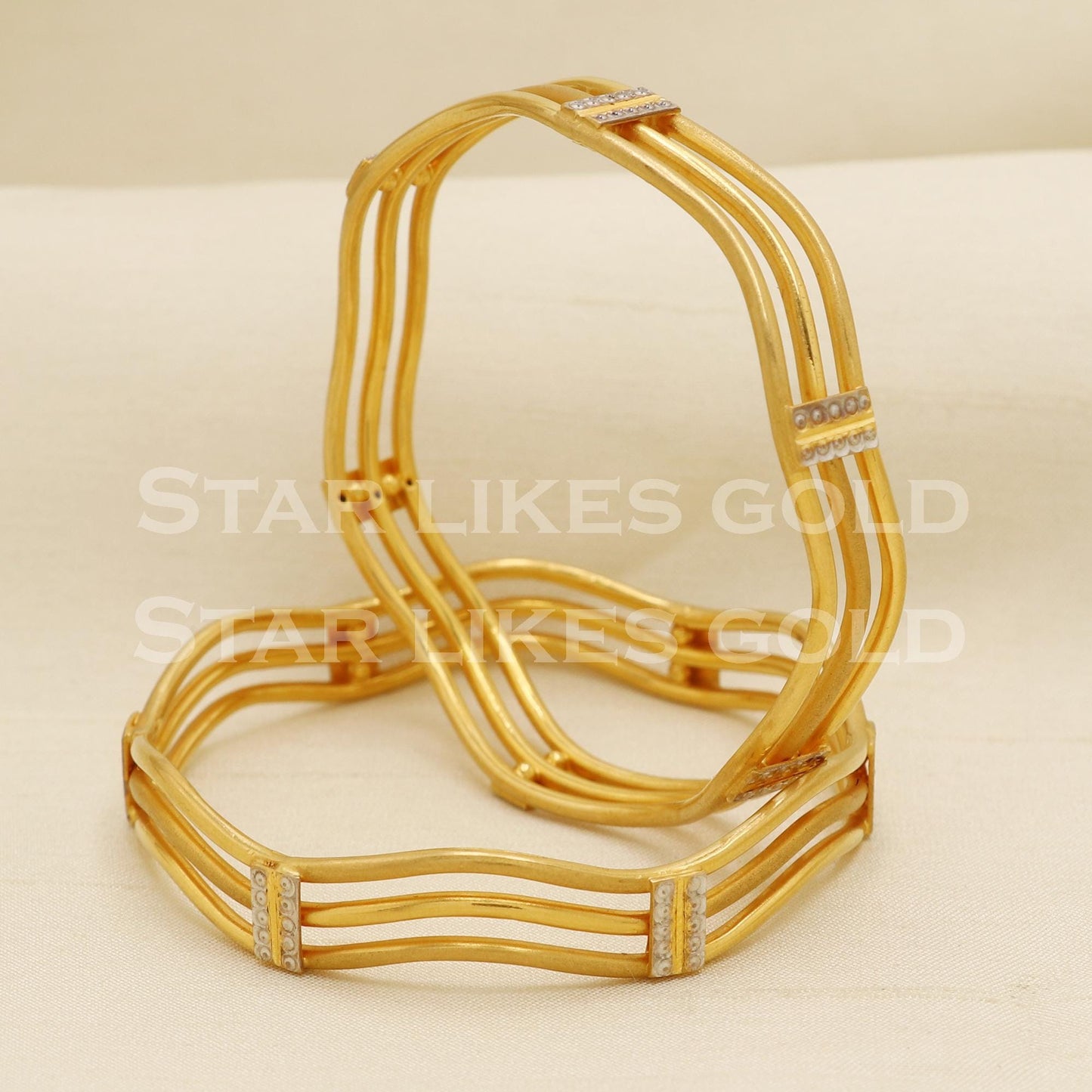 22K 22 Karat Gold Triple Line Modern Design Set of 2 Bangle, PR1493