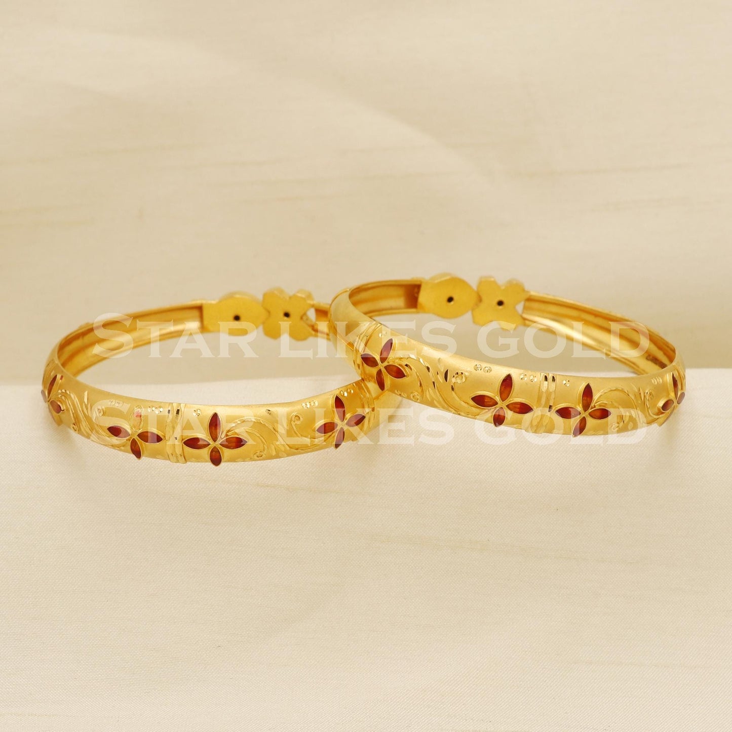Pure 22K Hallmark Gold Floral Cutwork Antique Style Bangles Set of 2, PR1508