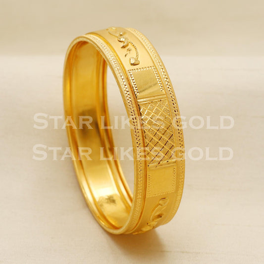 Hallmark 22K Gold Bangle | 22 Carat Stunning Floral Design Bangle, PR1608