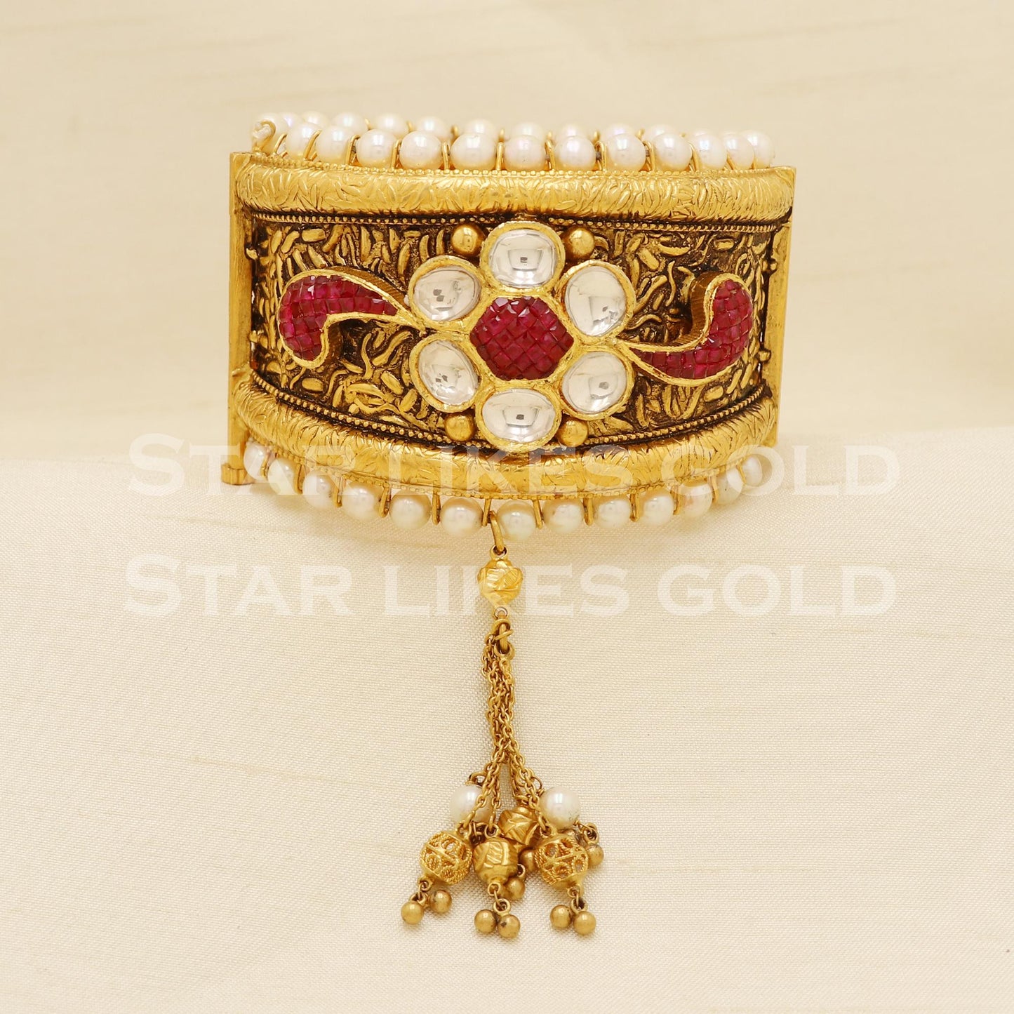 22K 22 Karat Gold Heavy Antique Kundan Pearl Openable Kada PR1609