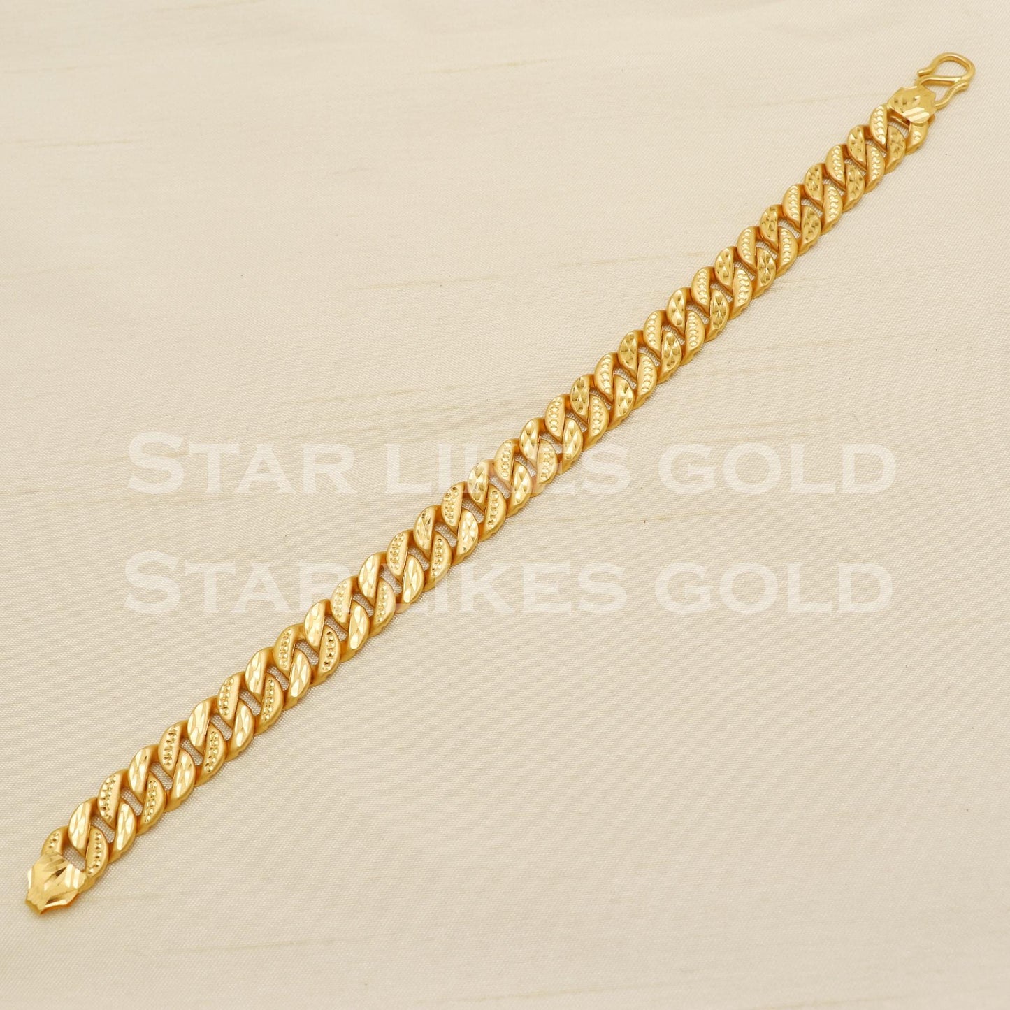 Classic 22K Gold Hallmark Curb Link Men's Bracelet | Timeless Cuban Design, PR1453