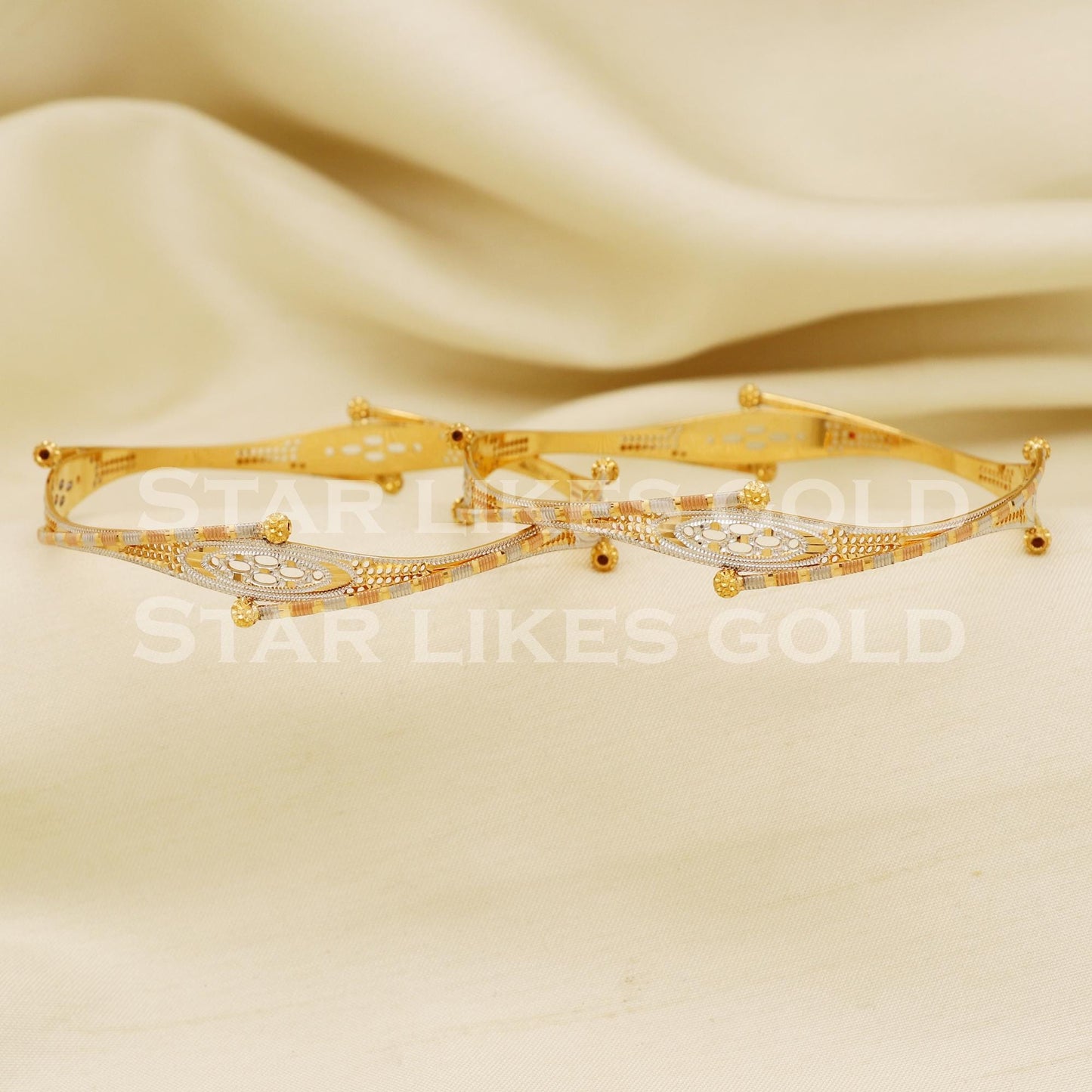 22K 22 Karat Gold Two Tone Floral Cutwork Designer Bangle, PR1479