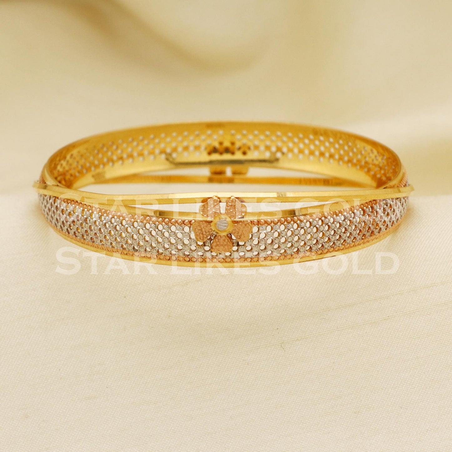 22K 22 Karat Hallmark Gold Textured Floral Kada Bangle, PR1484