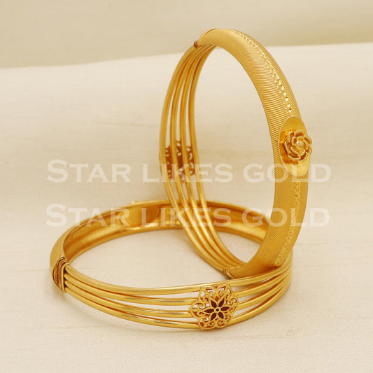 22K Hallmarked 916 Gold Traditional Floral Design Bangles Set of 2, PR1517