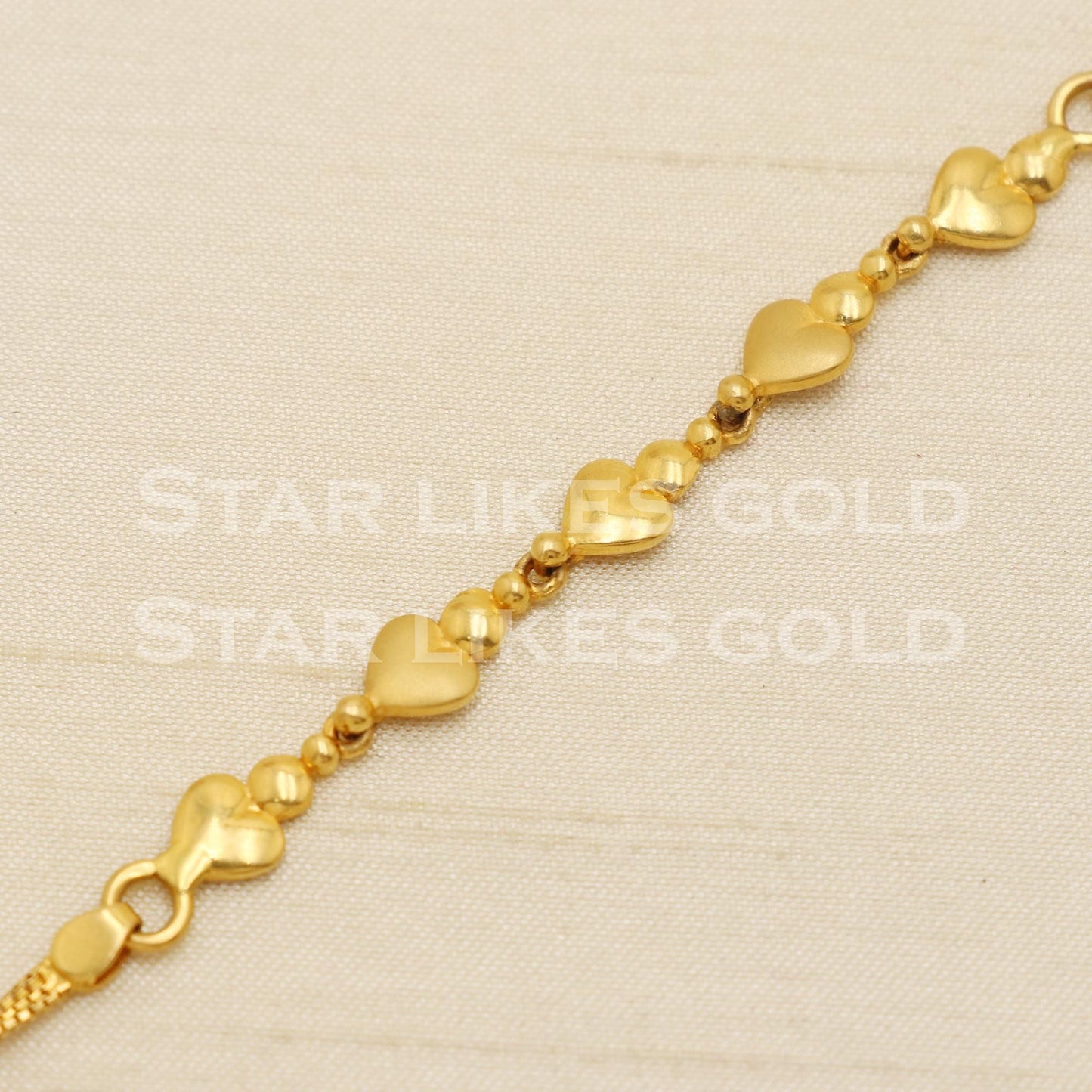 Hallmarked 22 karat 22k gold Women Heart Bracelet jewelry, PR1540