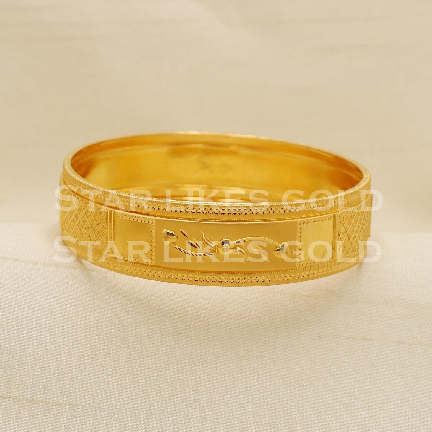 Hallmark 22K Gold Bangle | 22 Carat Stunning Floral Design Bangle, PR1608