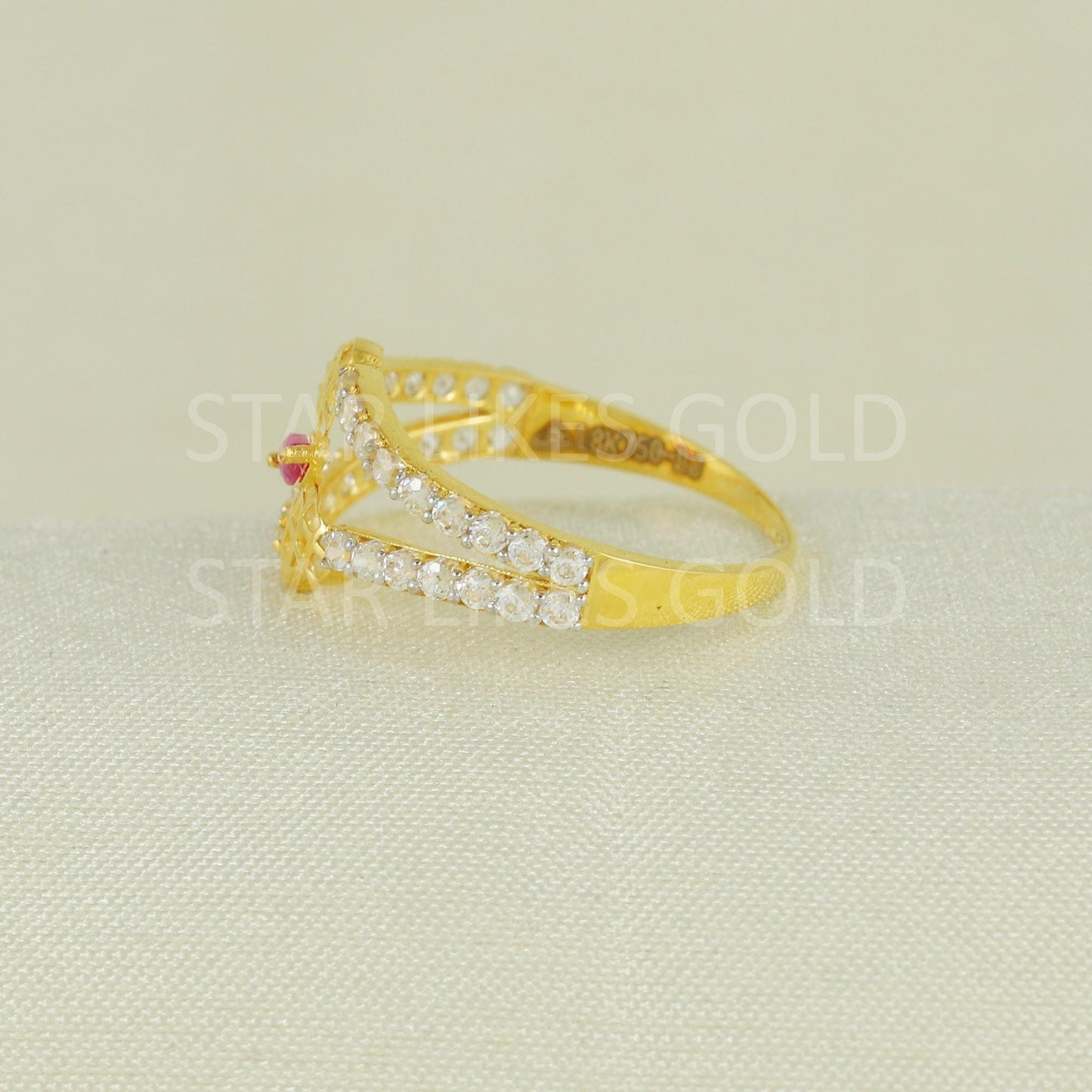 Sparkles Pink and White Zircons Gold Ring, 18k Solid Gold Ring Indian Jewelry, B1627