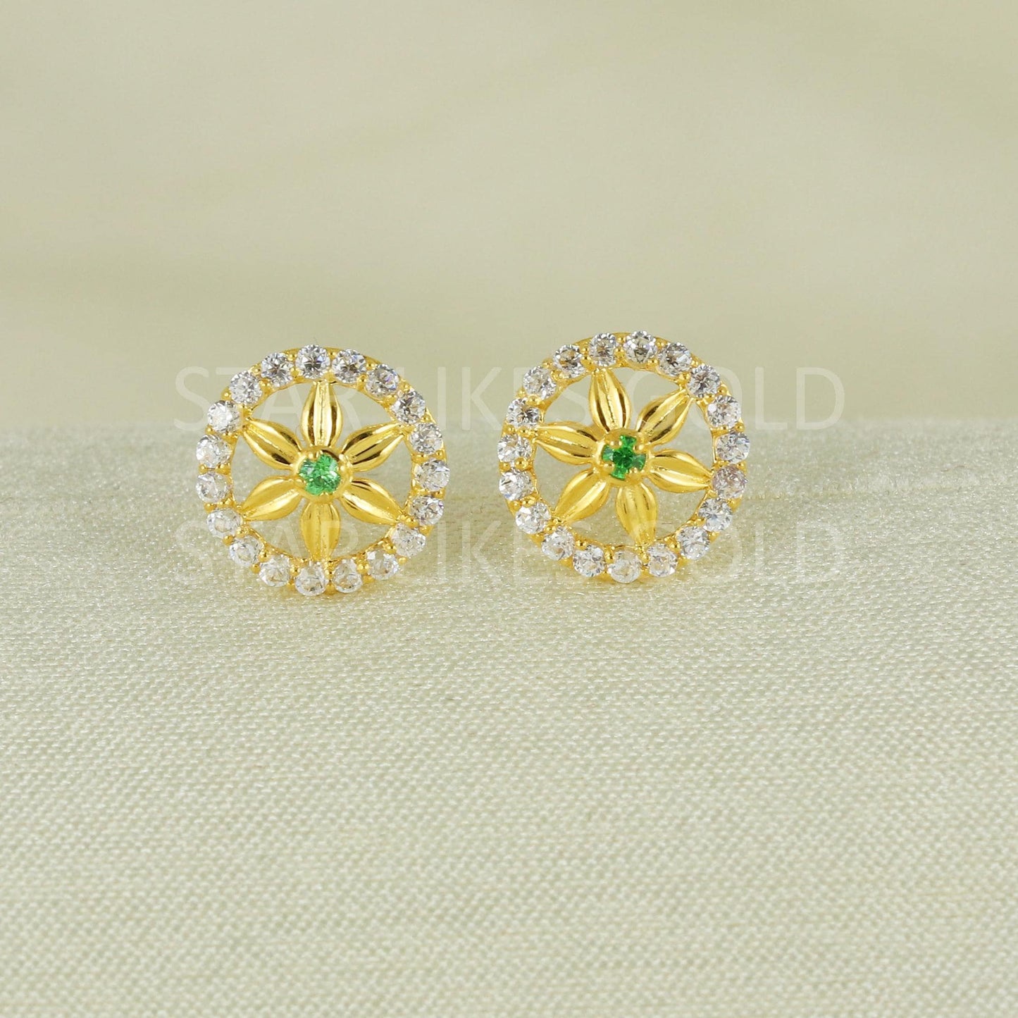 Sparkling 18K Gold CZ Flower Stud Earrings - Elegant Jali Work Square Design, B1665