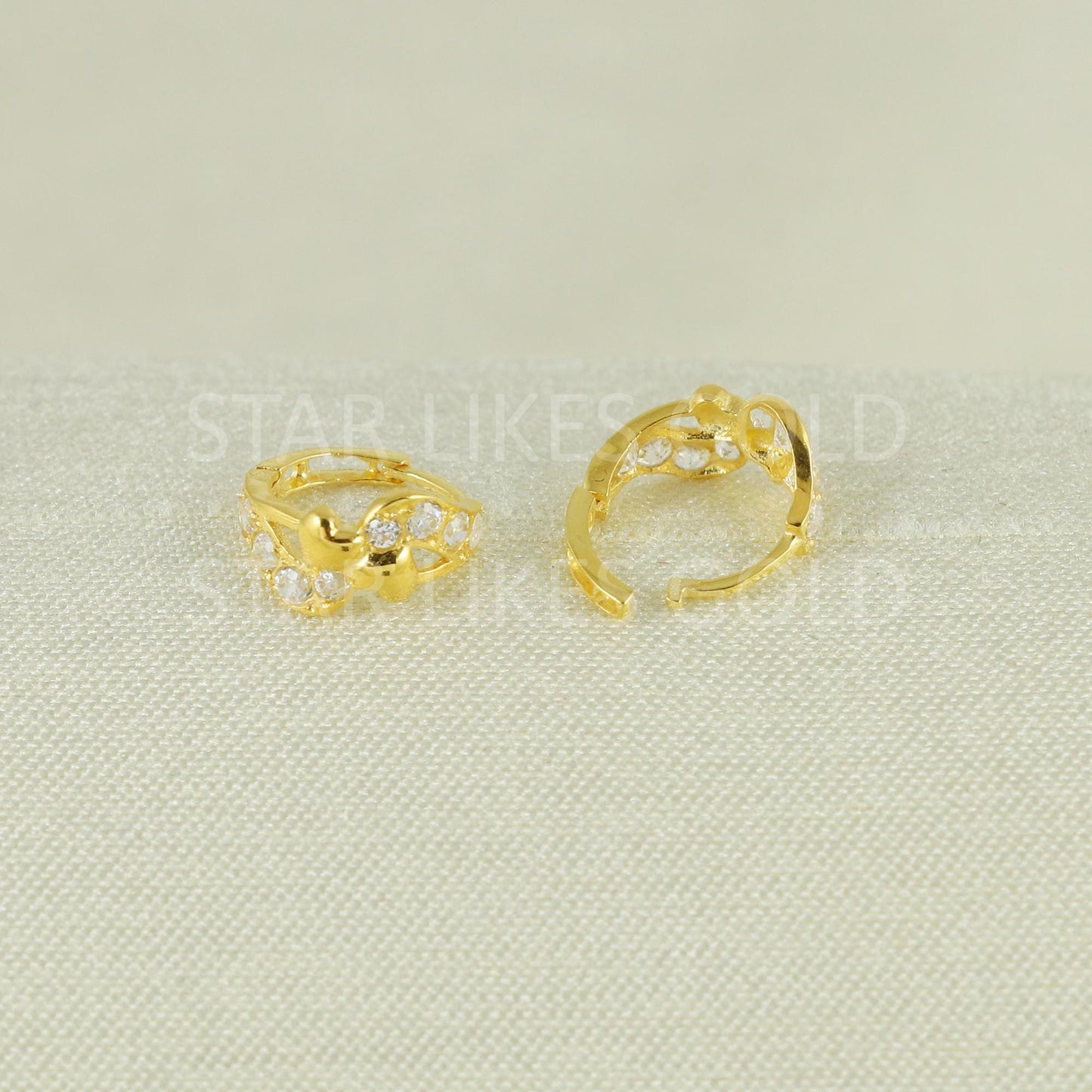 18k Gold Sparkling White Stone Small Hoop Earrings, B1675